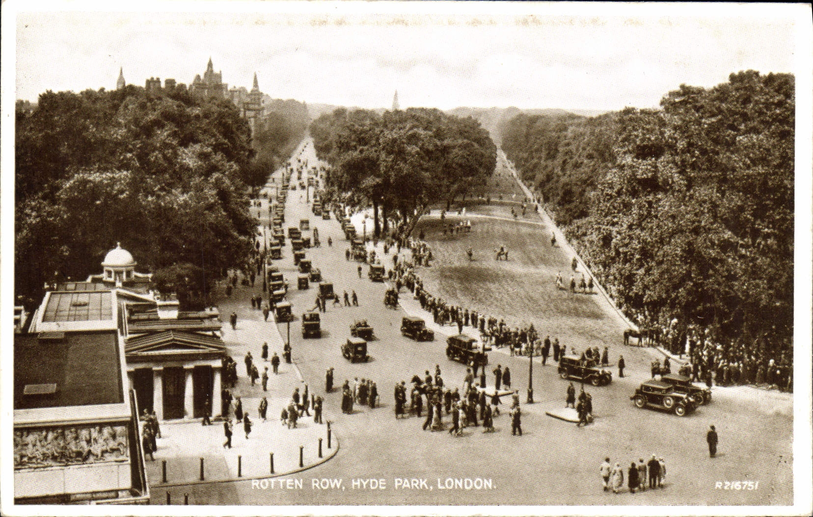 VINTAGE POSTCARD Rotten Row Hyde Park London Hippisme Horses