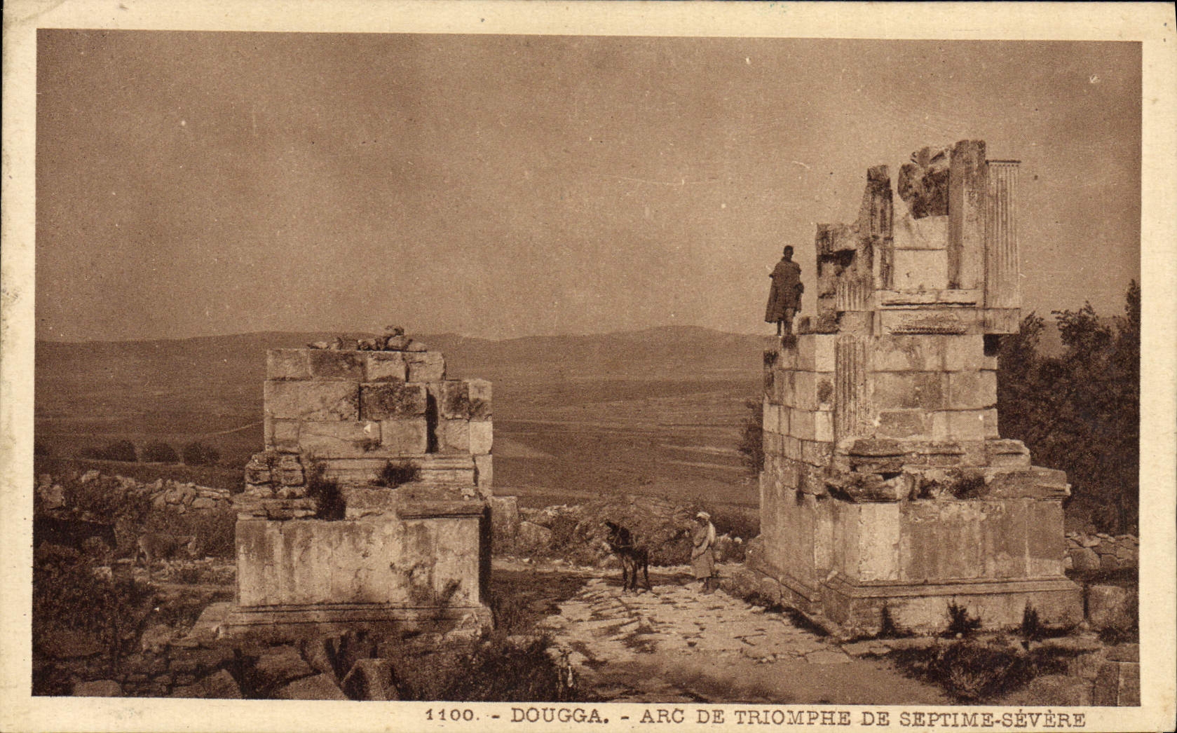 VINTAGE POSTCARD Severe Dougga Arc de Triomphe De Septime