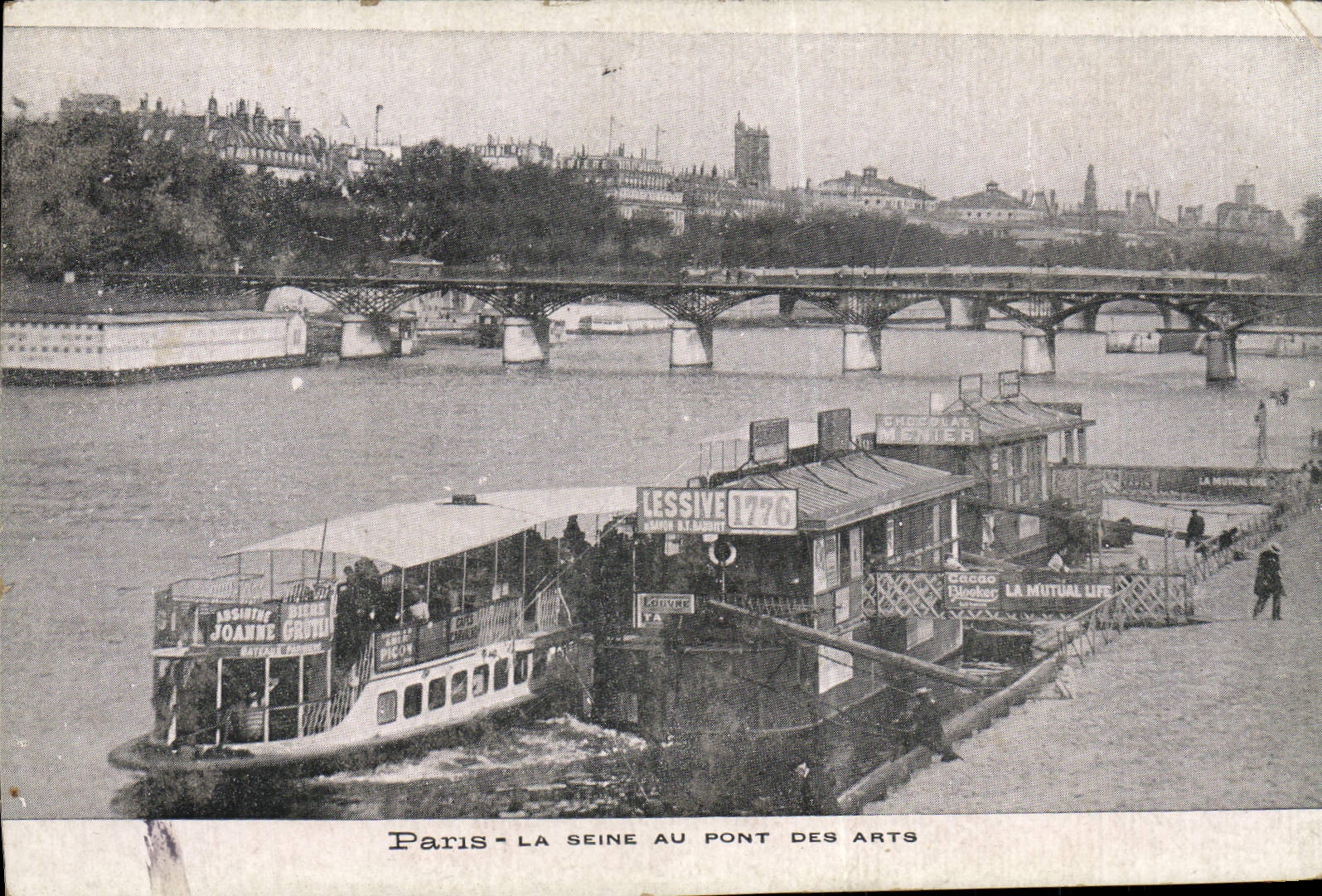 CPA Paris La Seine Au Pont Des Arts Bateau Peniche Lessive