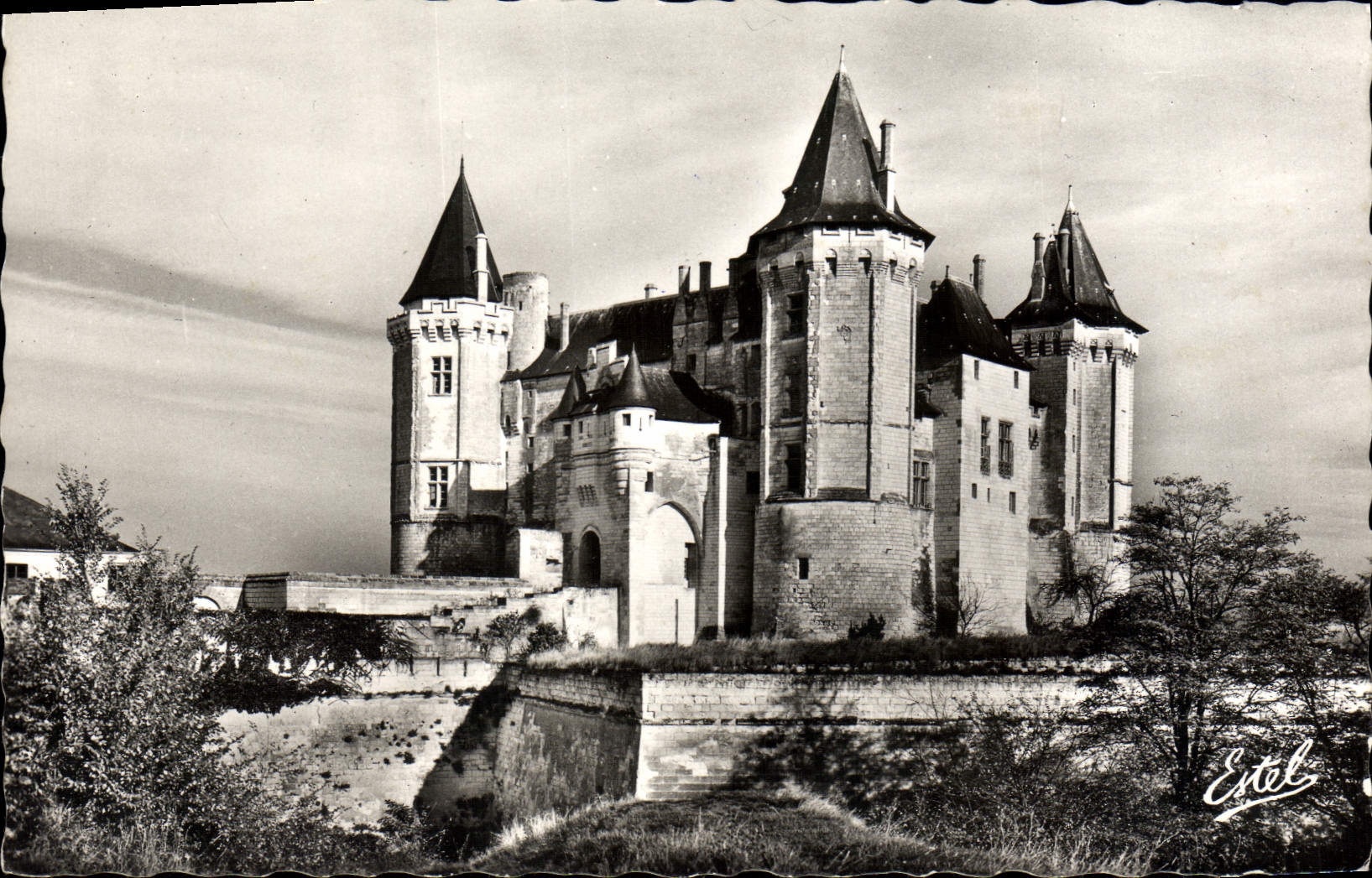 CPM Saumur Le Chateau