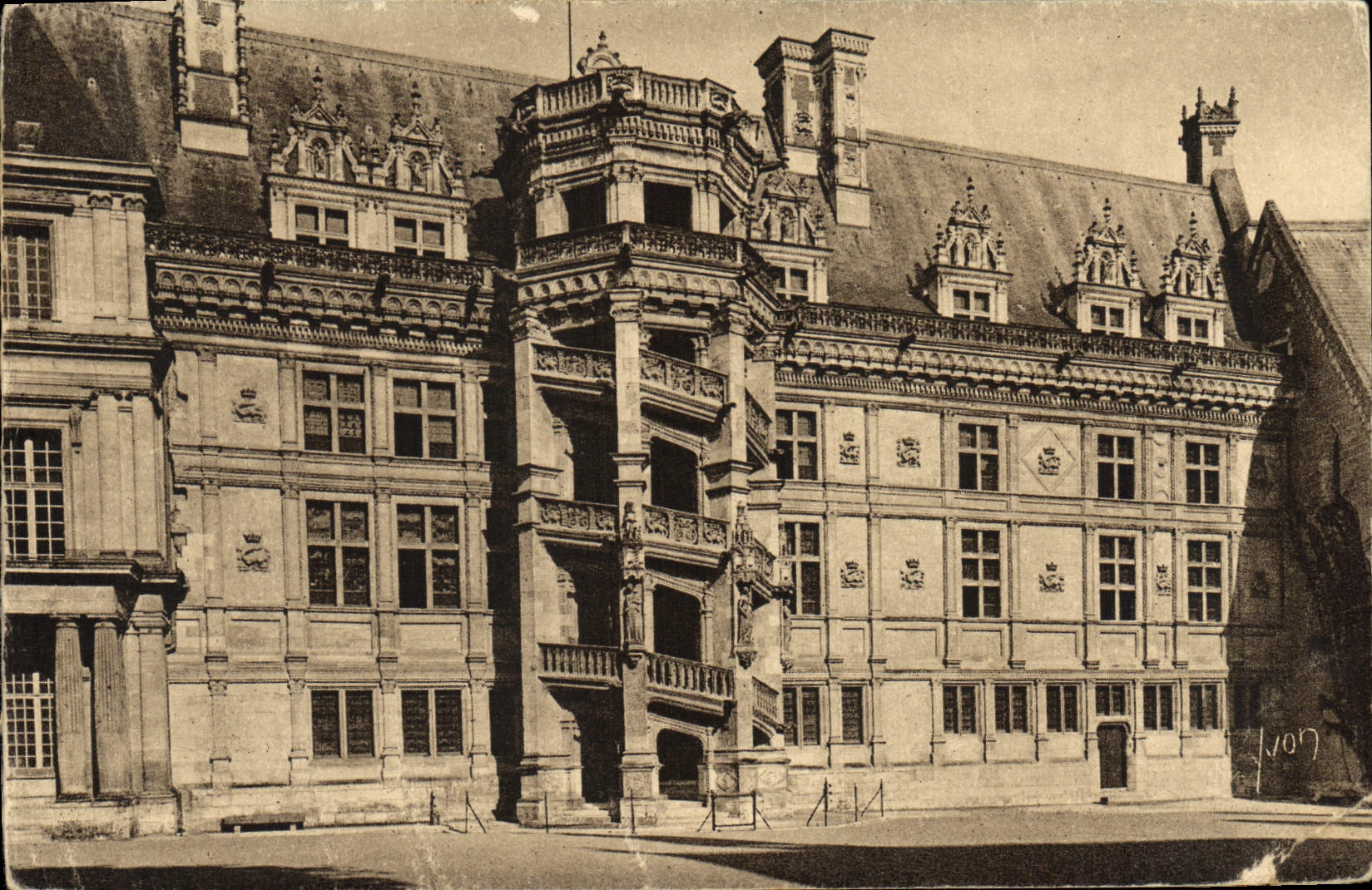 CPA Chateau de Blois Escalier Francois 1er