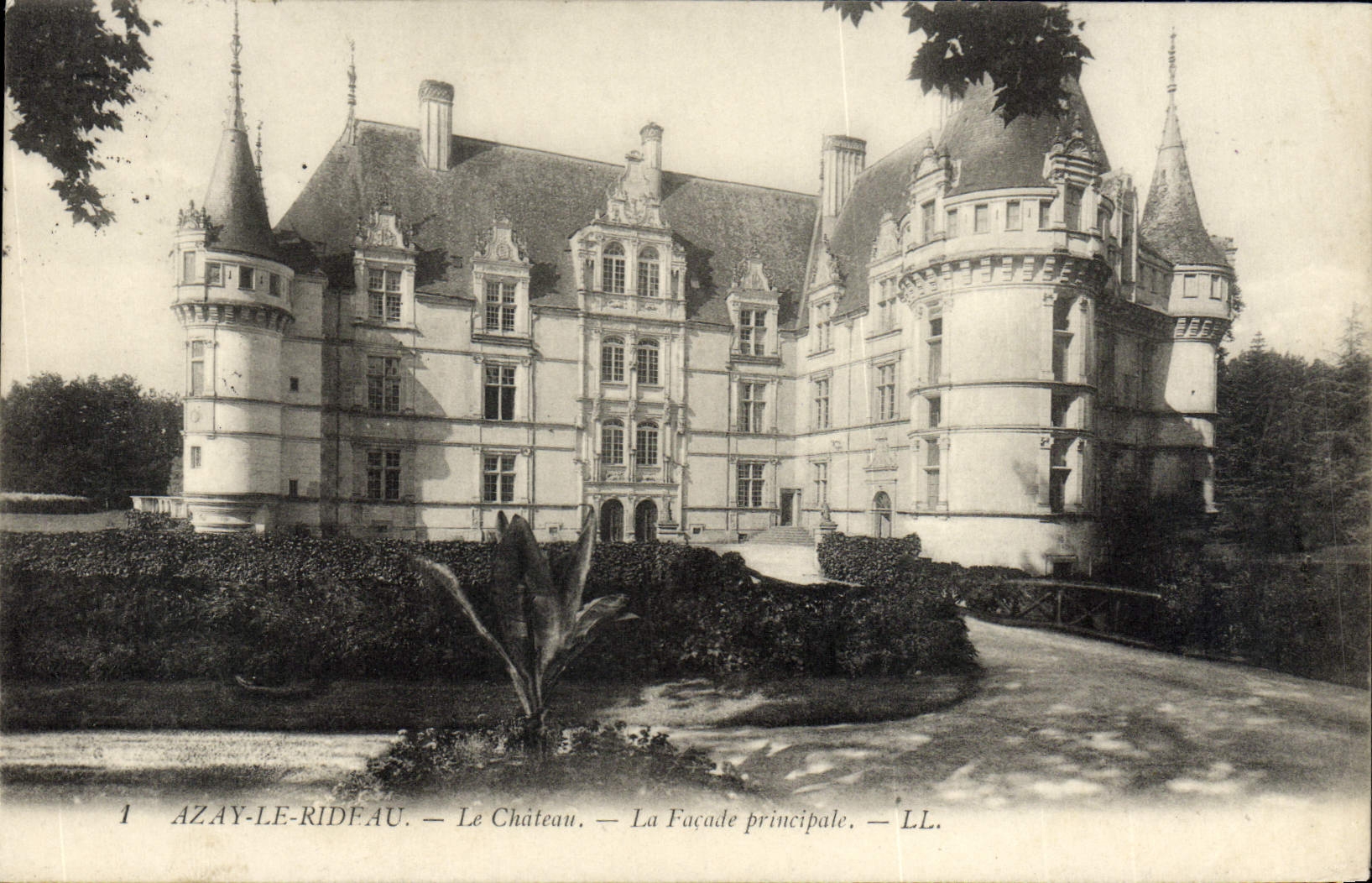 CPA Azay Le Rideau Le Chateau La Facade Principale