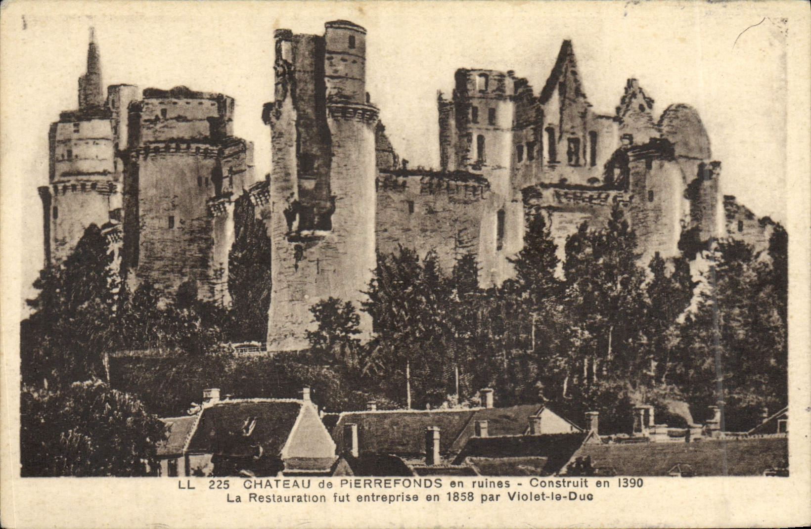 Castillo de la POSTAL de la VENDIMIA de Pierrefonds en ruinas
