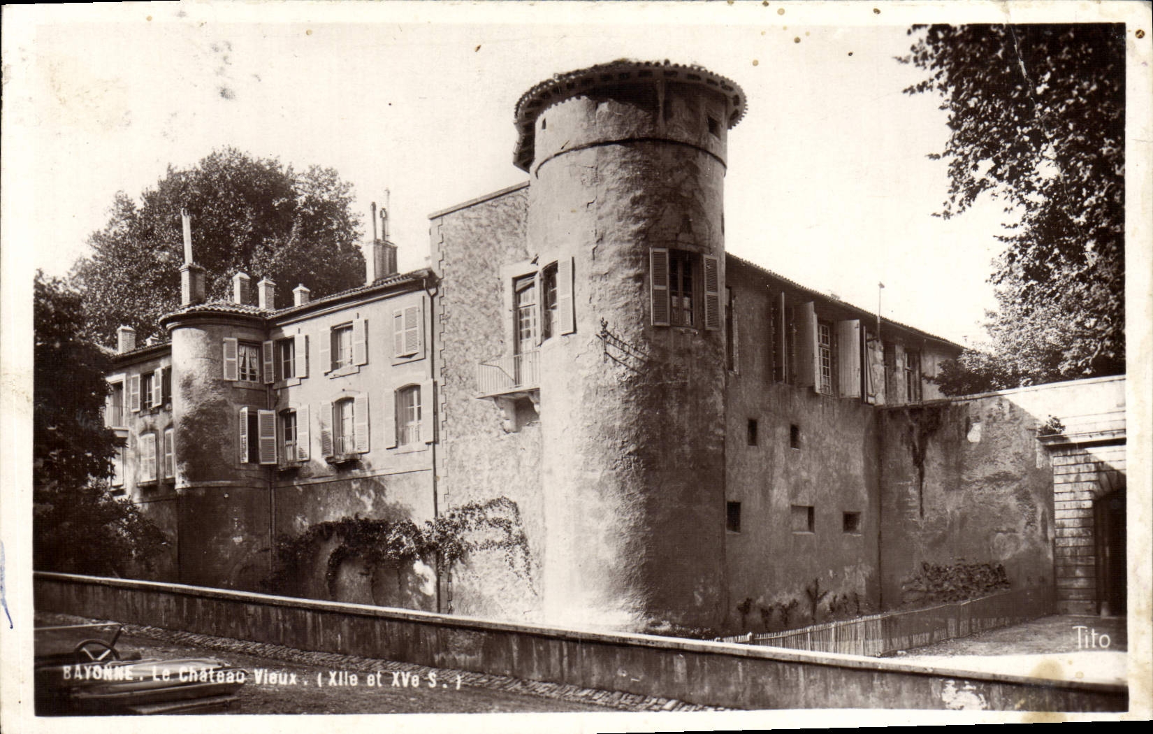 CPM Bayonne Le chateau vieux 