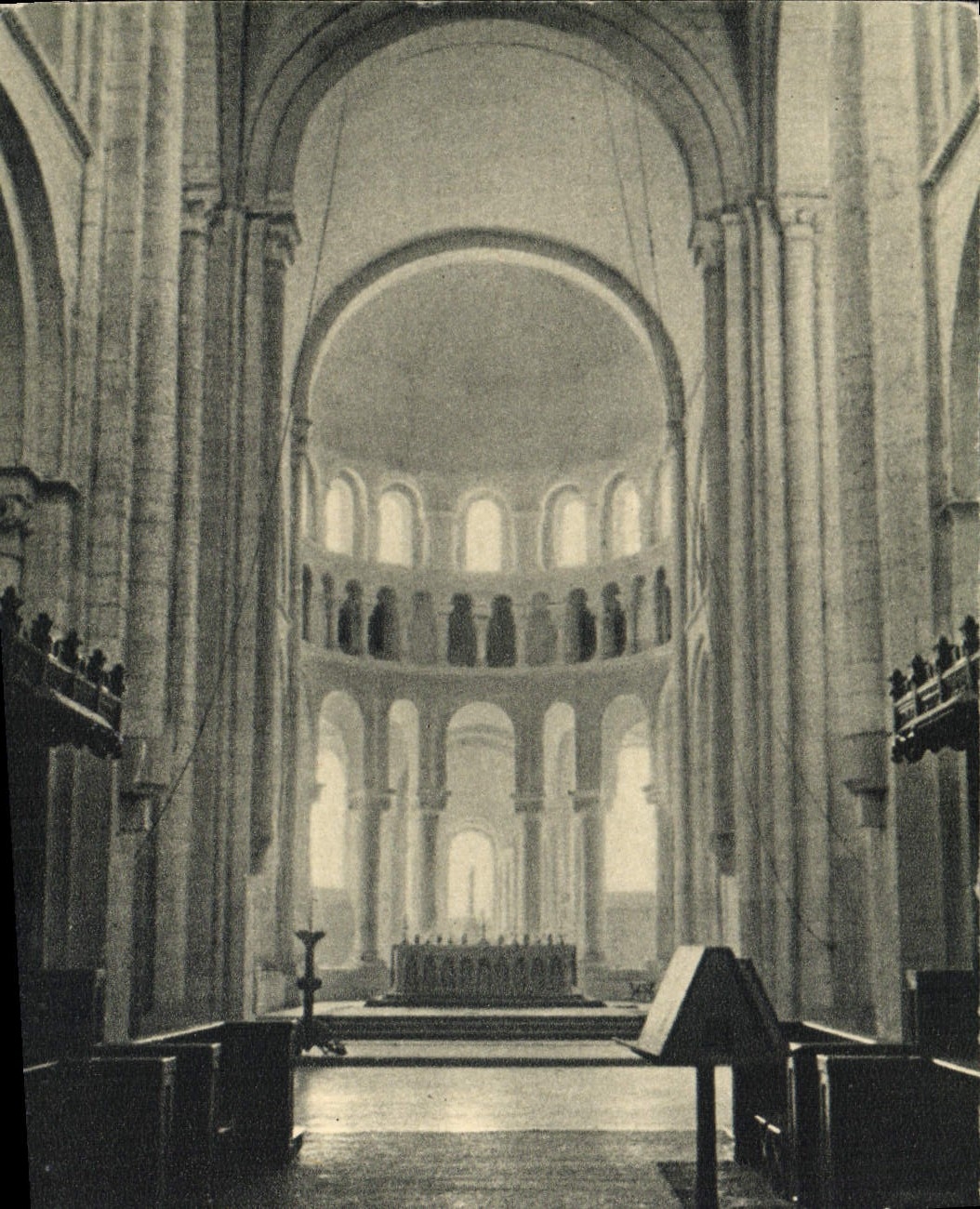 POSTAL Fontgombault de la VENDIMIA el estribillo de la iglesia de la abadía y el santuario