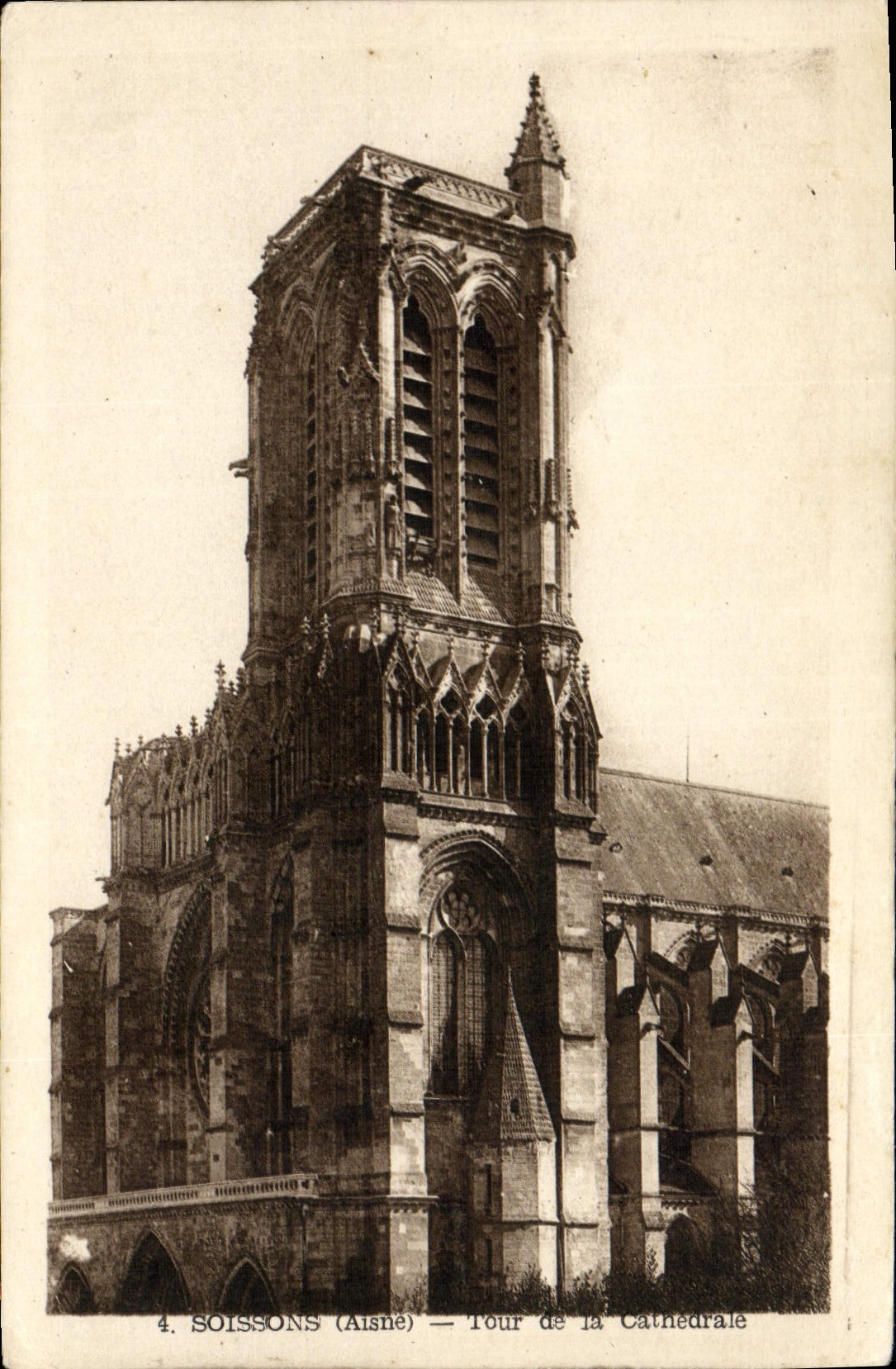 CPA Soissons Tour de la Catnedrale