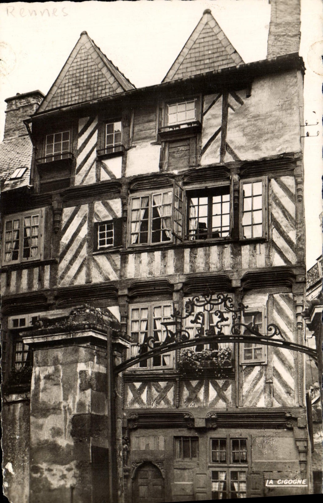 CPM Rennes Moison de Duguesclin