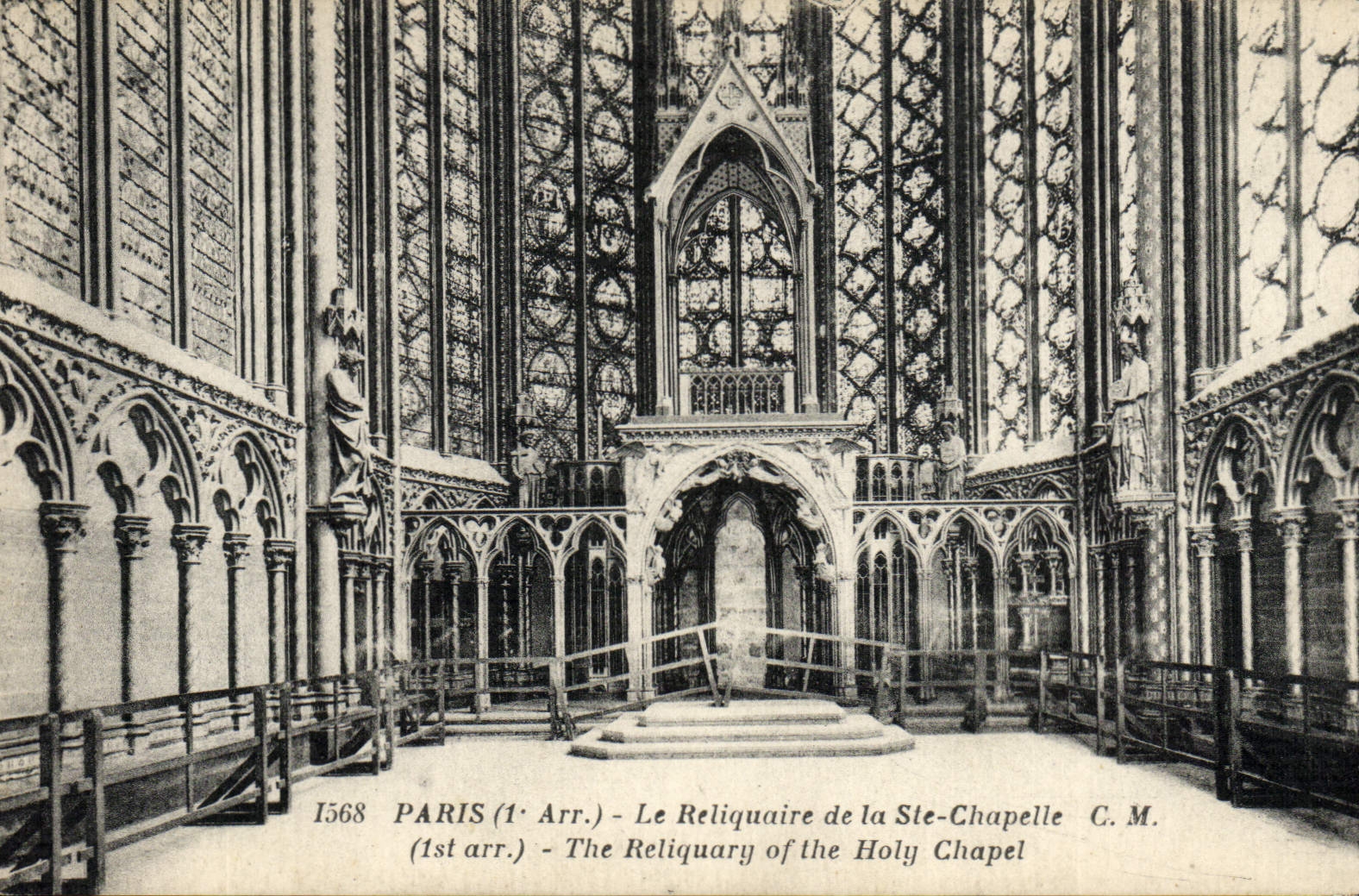 CPA Paris Le Reliquaire de la Ste Chapelle