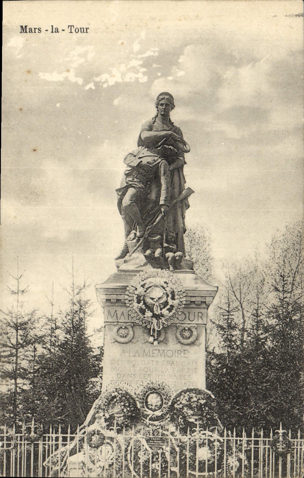 VINTAGE POSTCARD Mars the Militaria Tower