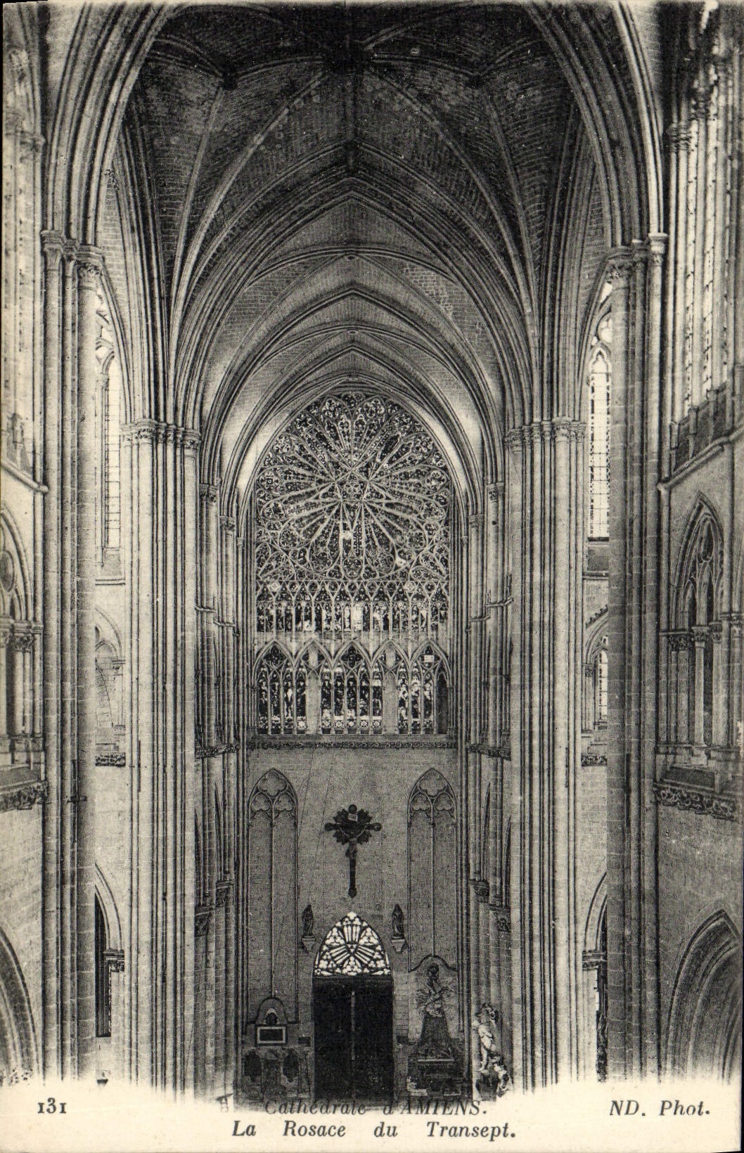 CPA Cathedrale d'Amiens La Rosace du Transept