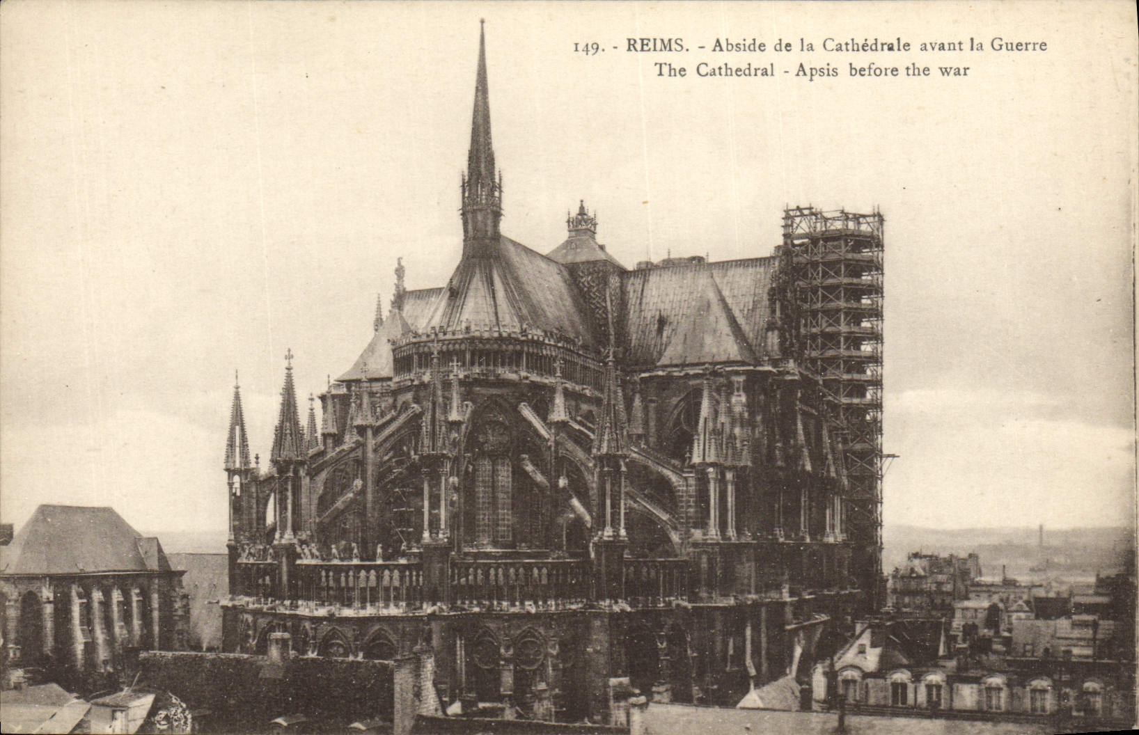 CPA Reims Abside de la Cathedrale Avant la Guerre Militaria