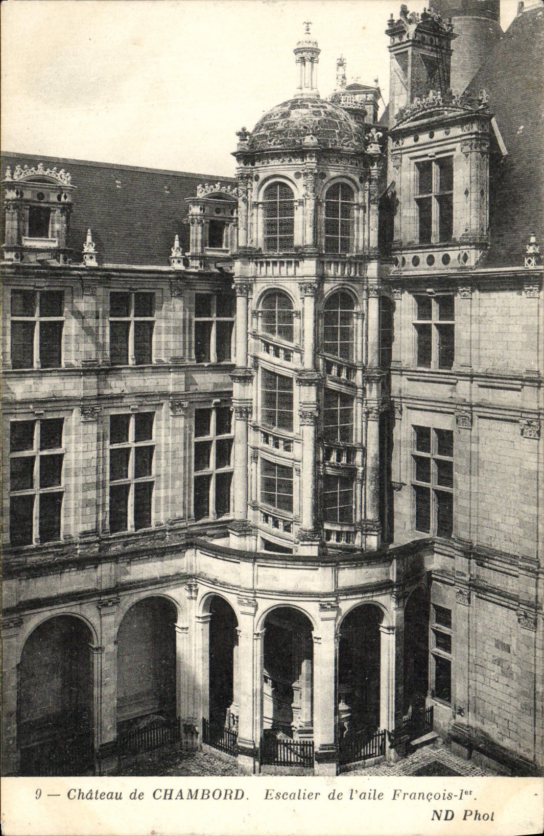 CPA Chateau de Chambord Escalier de l'aile Francois 1er