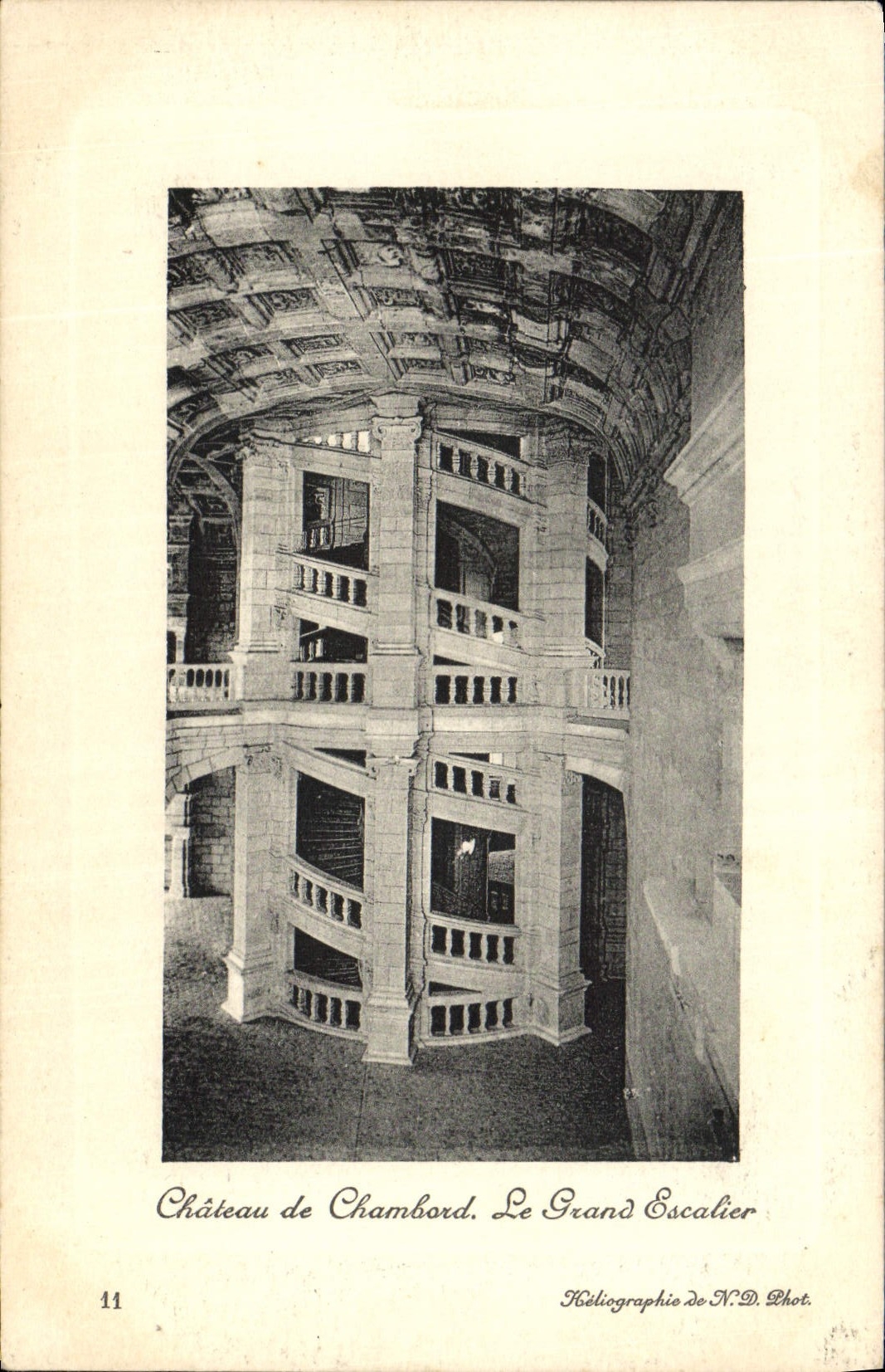 CPA Chateau de Chambord Le Grand Escalier