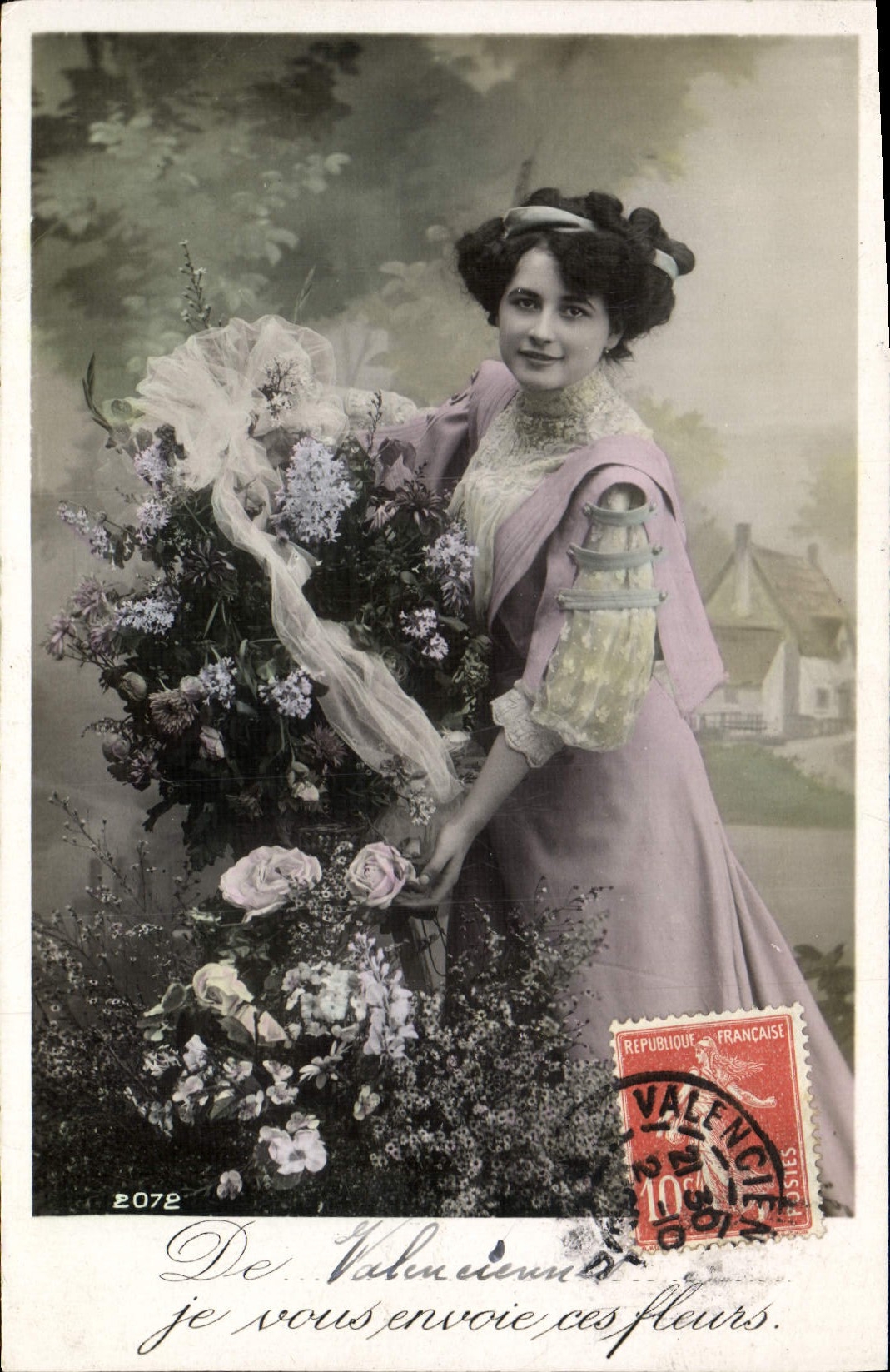 CPA Fantaisie Femme Valenciennes 