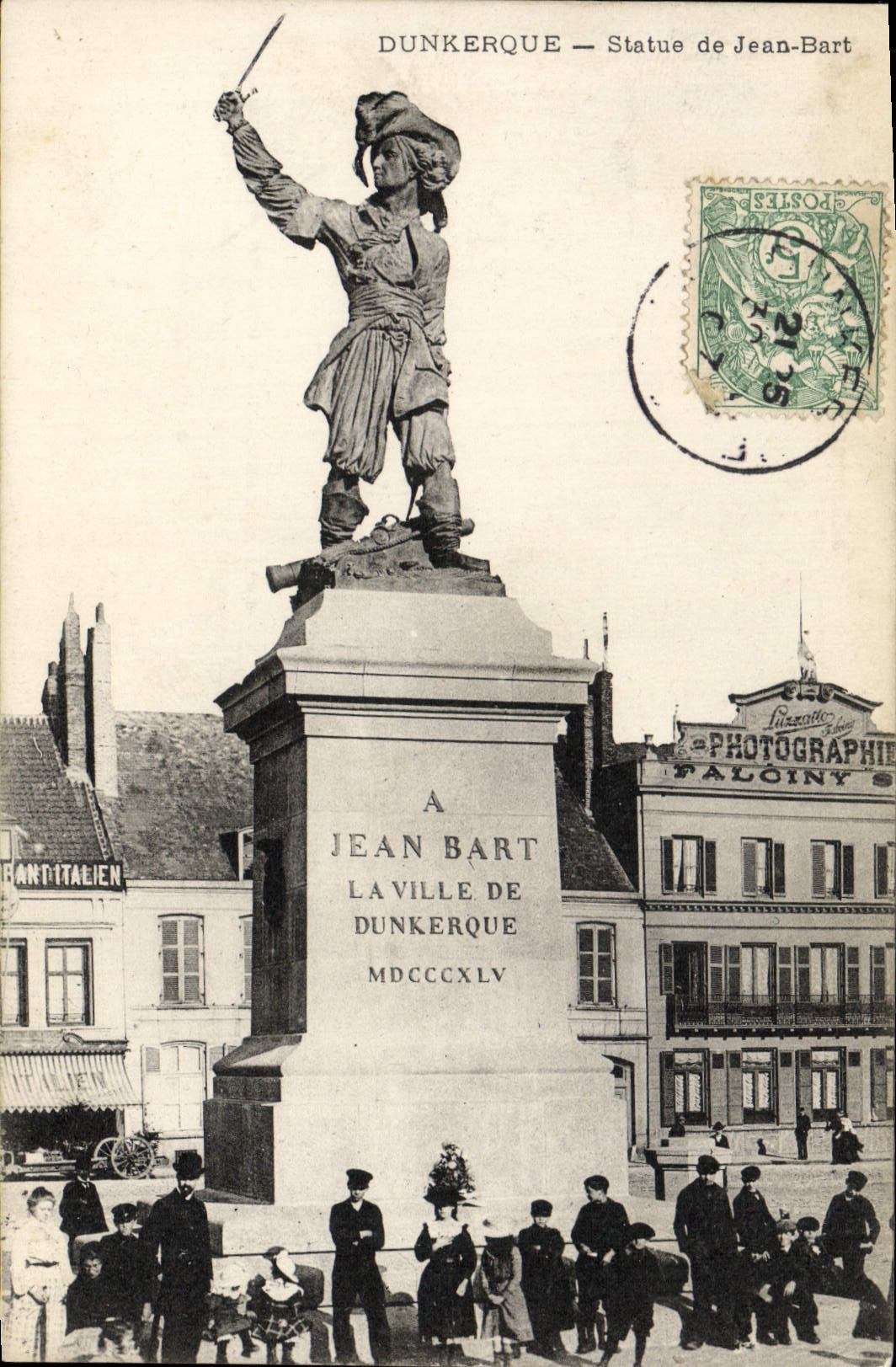 CPA Dunkerque Statue de Jean Bart Enfants