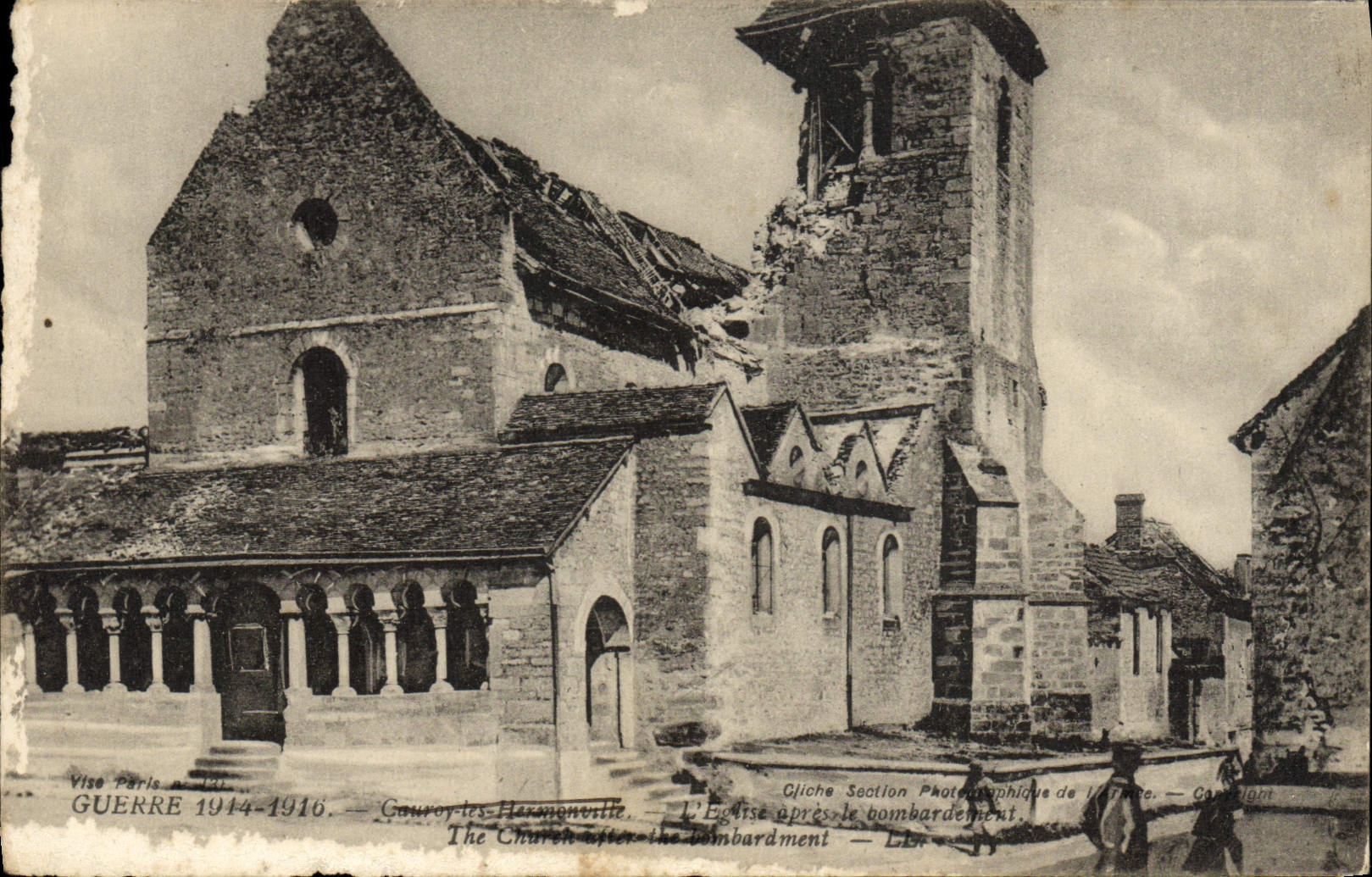 CPA Cauroy les Hermonville L'eglise apres le bombardement Militaria