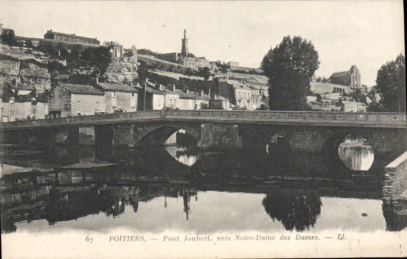 CPA Poitiers Pont Joubert vers Notre Dame des Dames