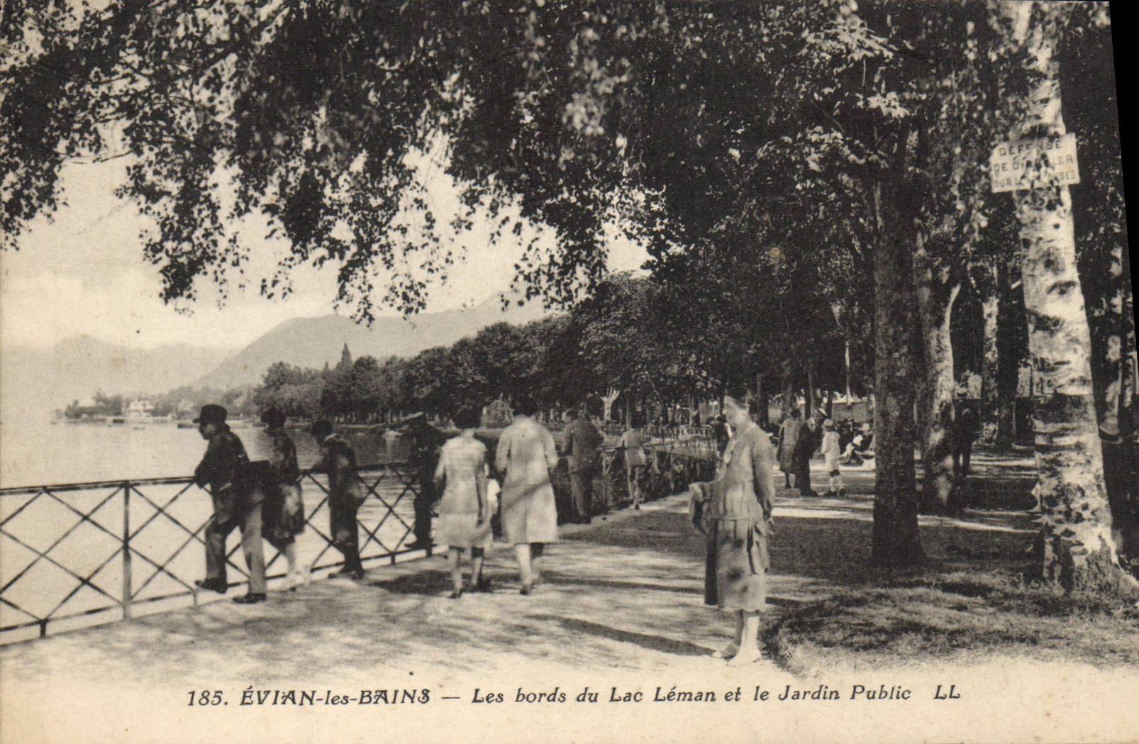 VINTAGE POSTCARD Evian les Bains edges of the lake Leman and the public garden
