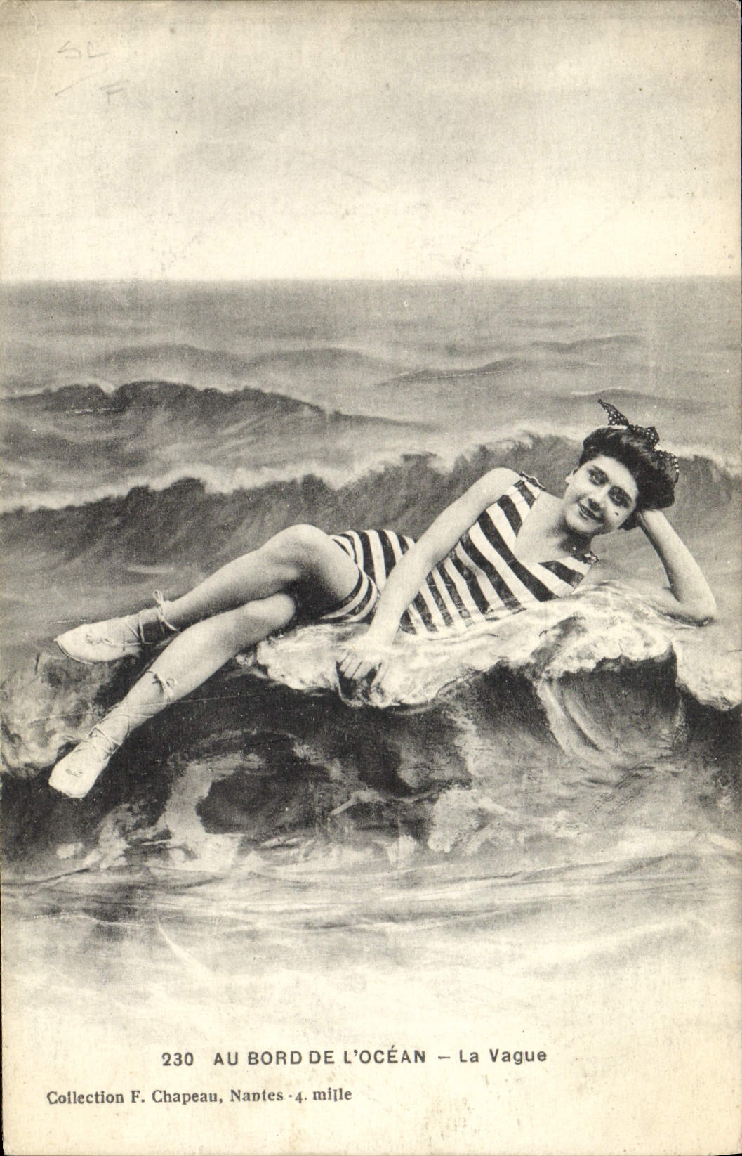 VINTAGE POSTCARD Fantasy At the edge of the ocean the vague Bathing suit