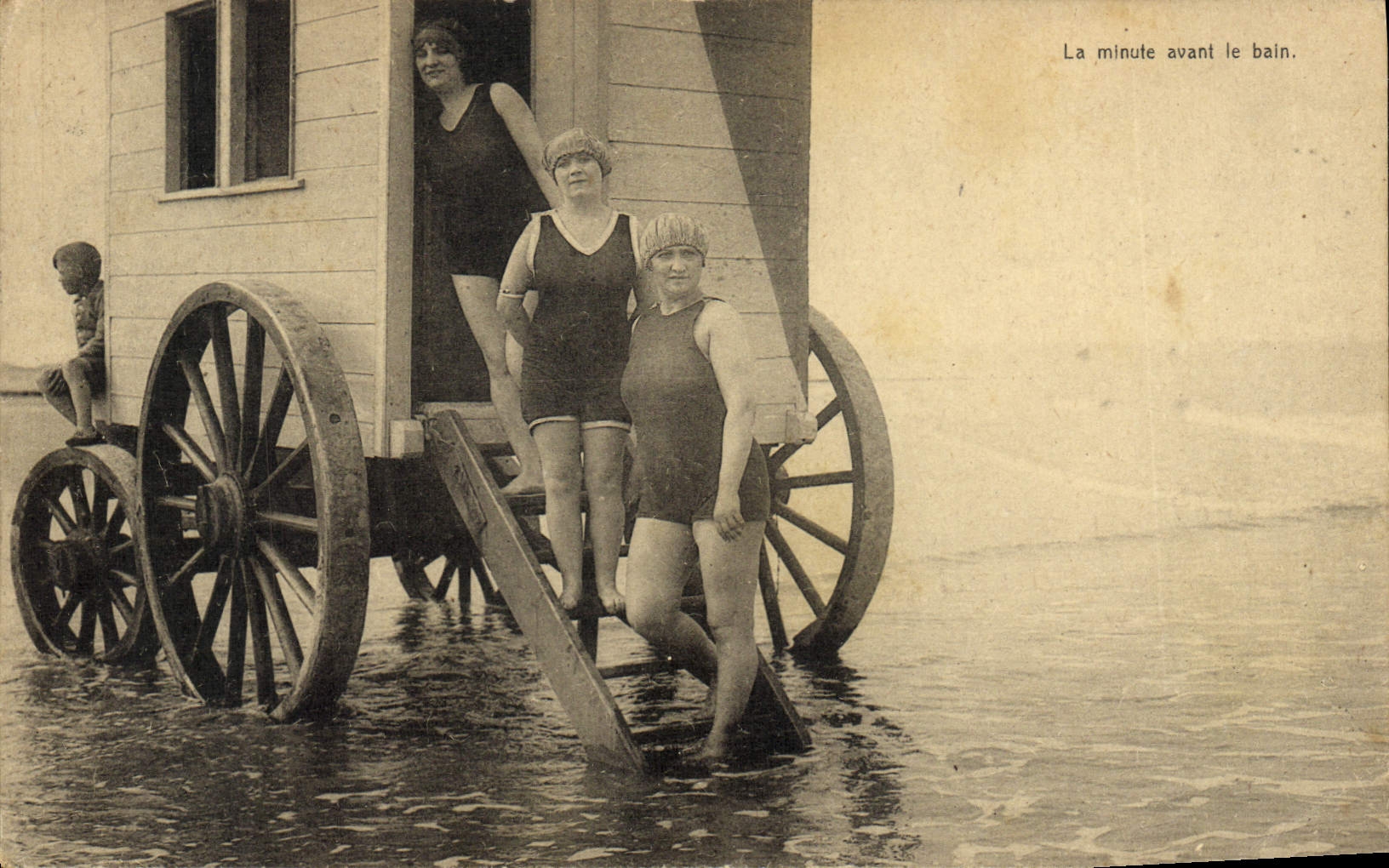 VINTAGE POSTCARD Fantasy Women the minute before the bath Bathing suit