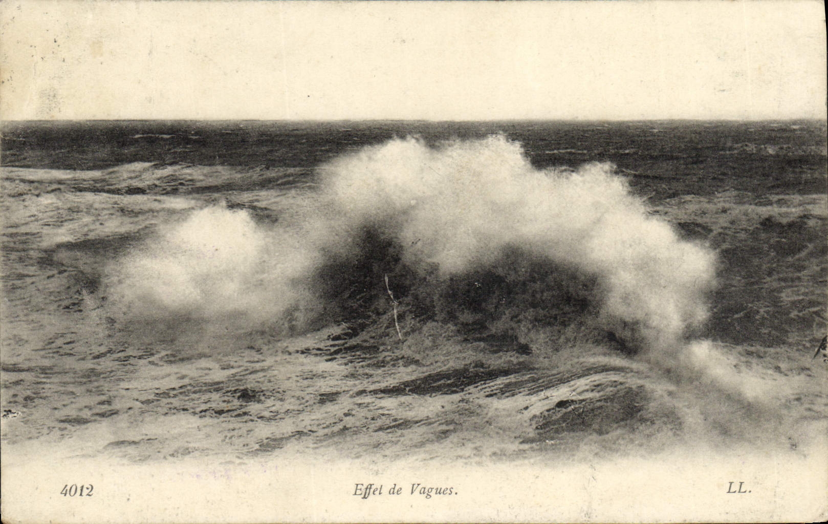 VINTAGE POSTCARD Fantasy Effect of waves