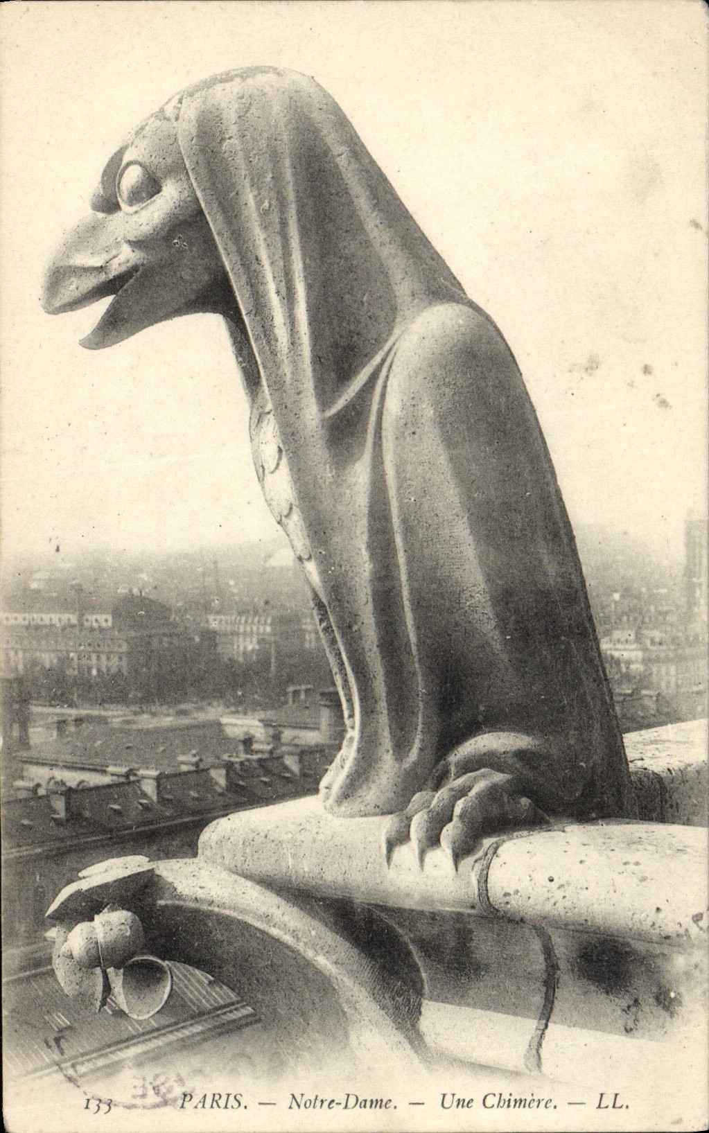 CPA Paris Notre Dame Une chimere