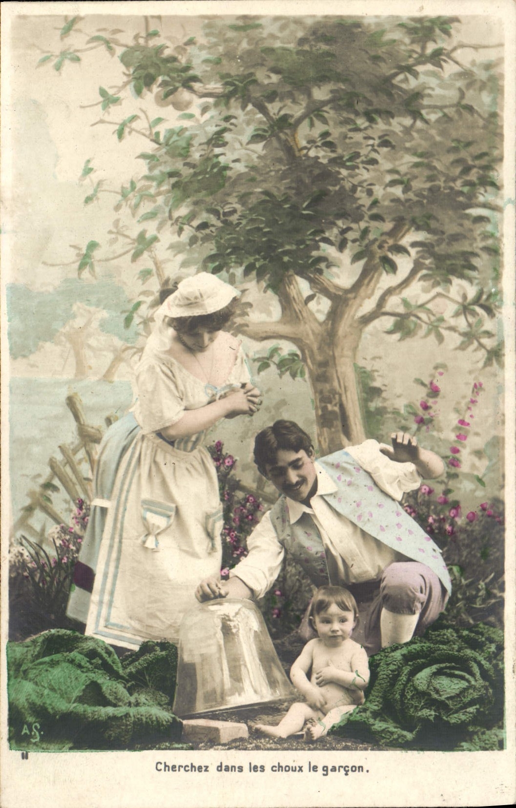 VINTAGE POSTCARD To seek In Choux the Boy Child wife Baby
