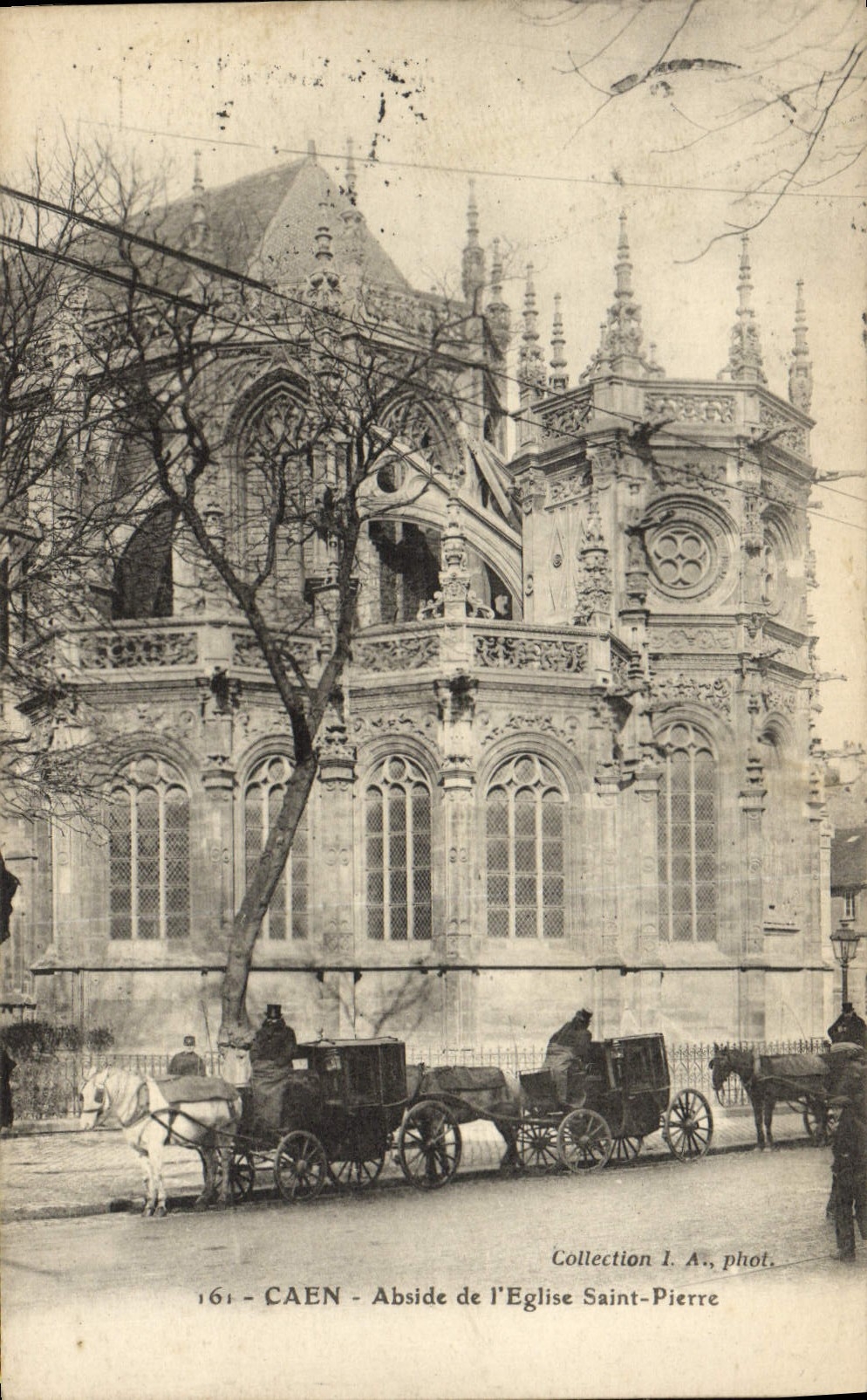 CPA Caen Abside De I'Eglise Saint Pierre Caleches