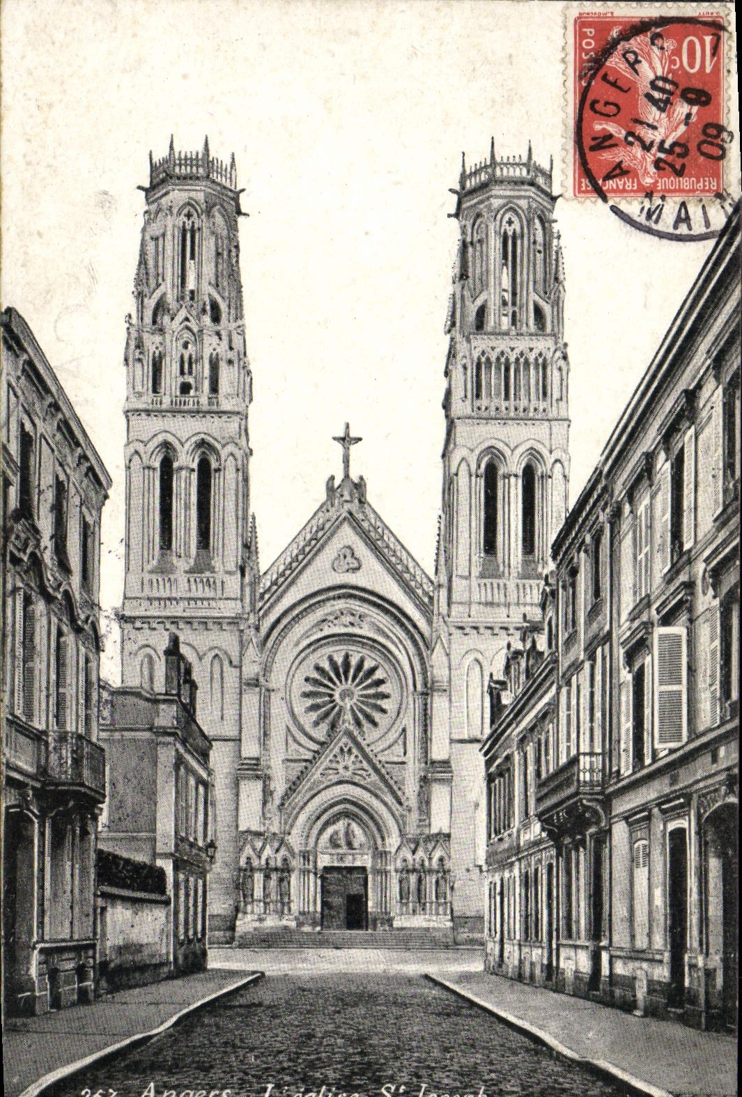 VINTAGE POSTCARD Angers the church St Joseph