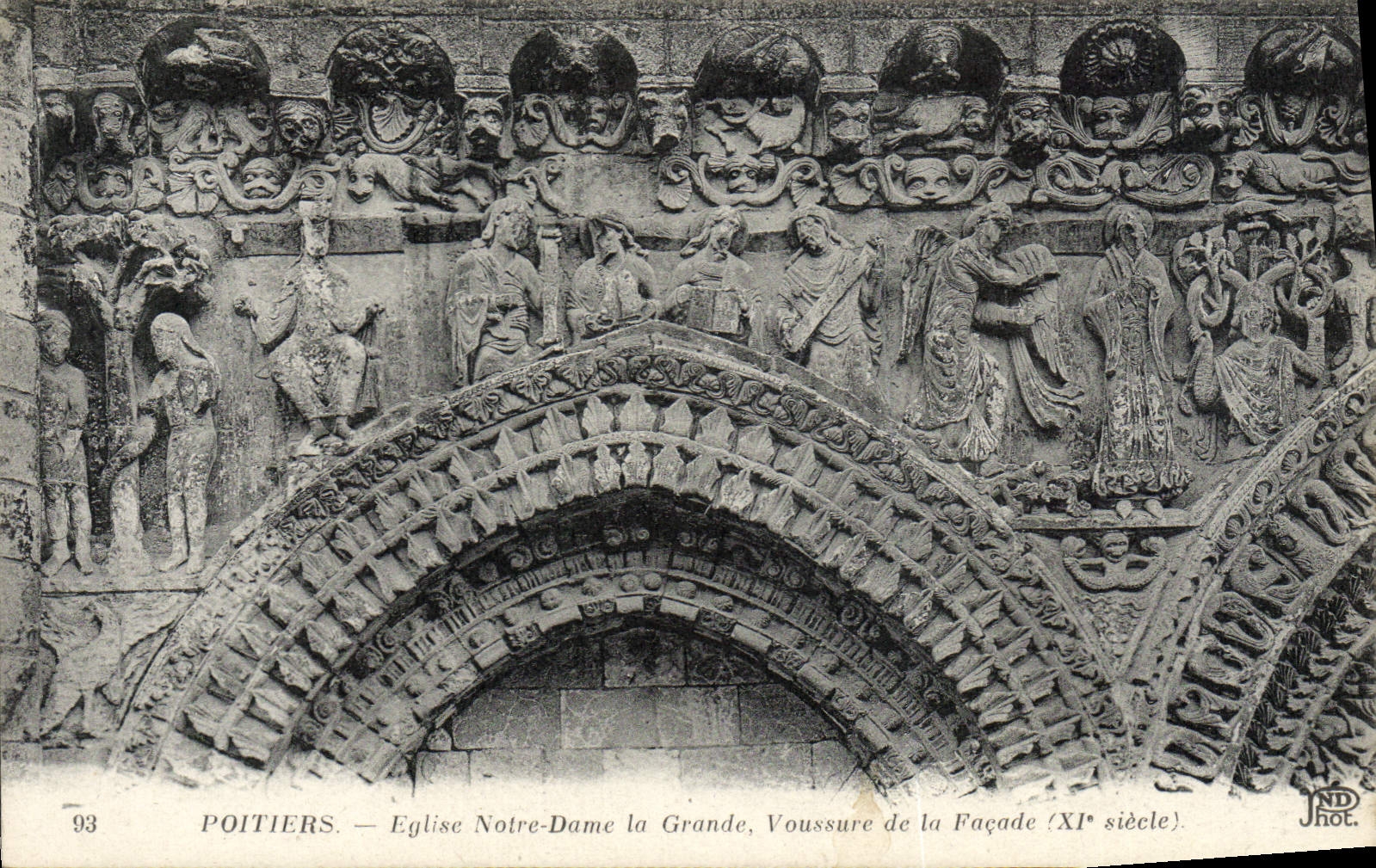 CPA Poitiers Eglise Notre Dame La Grande Voussure De La Facade