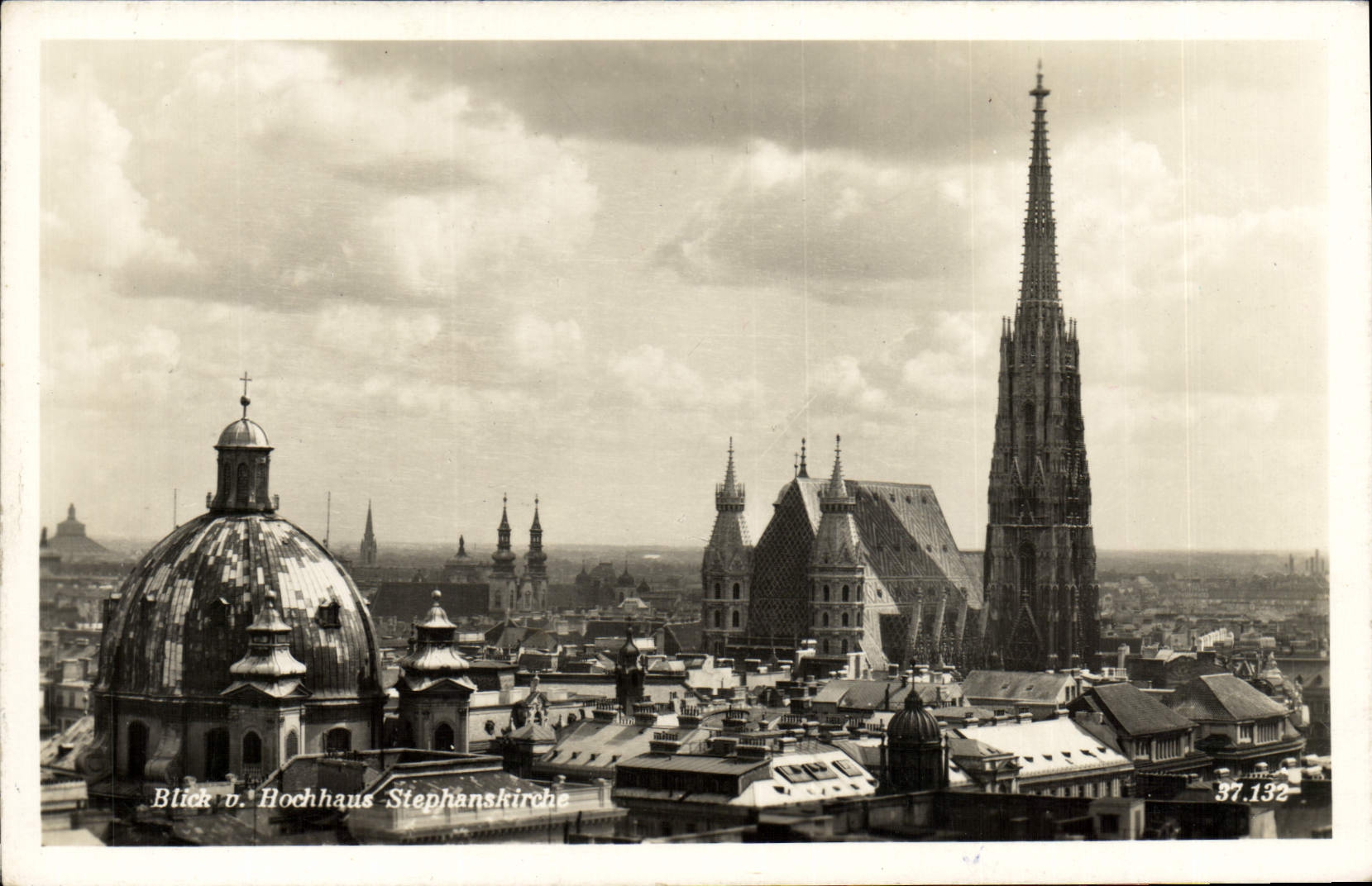 CPM Blick Hochhaus Stephanskioche Wien