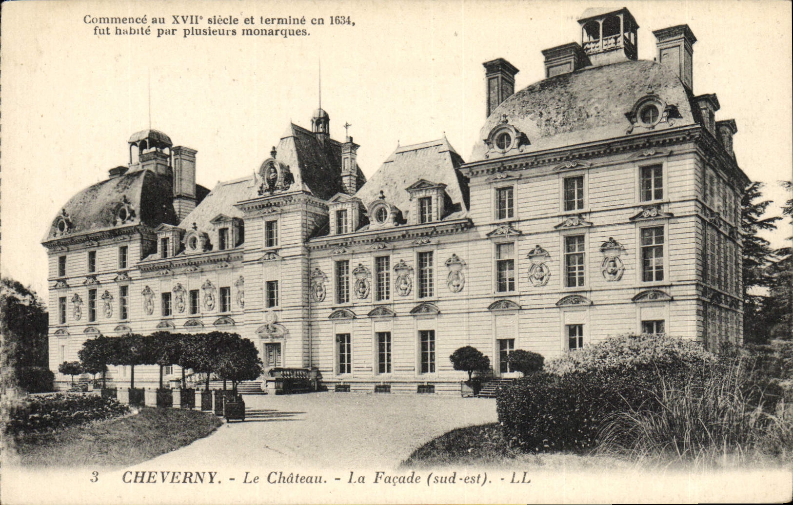 CPA Cheverny Le Chateau La Facade