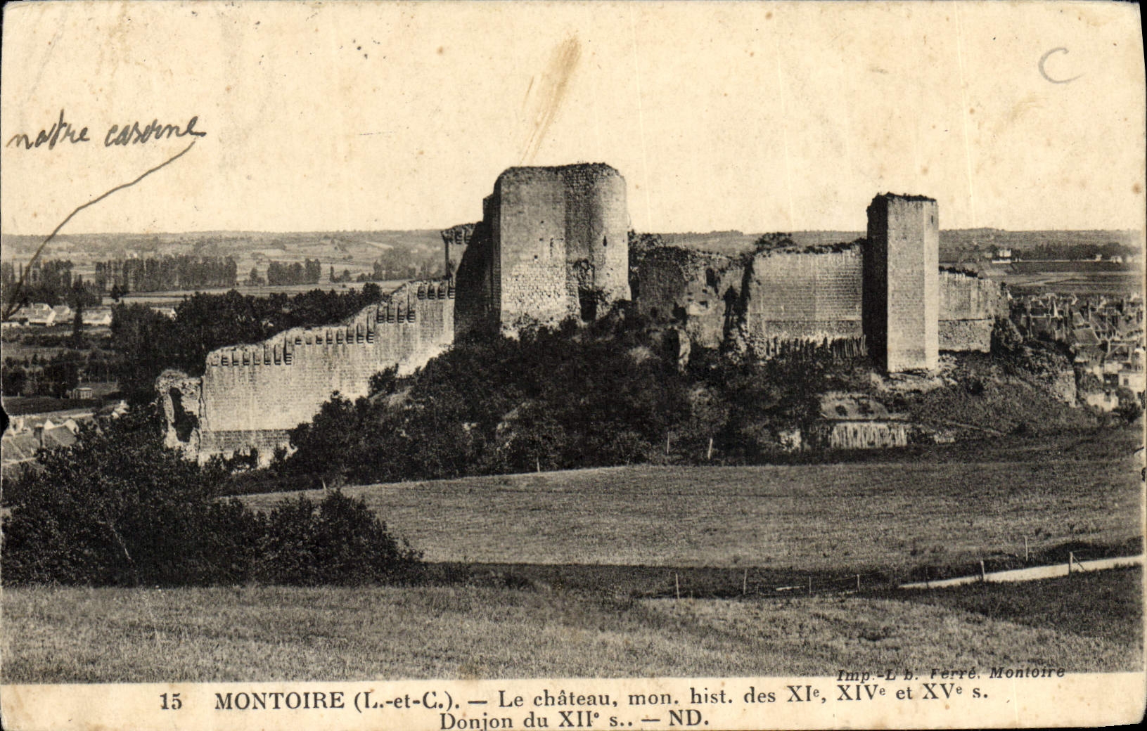 VINTAGE POSTCARD Montoire the Castle