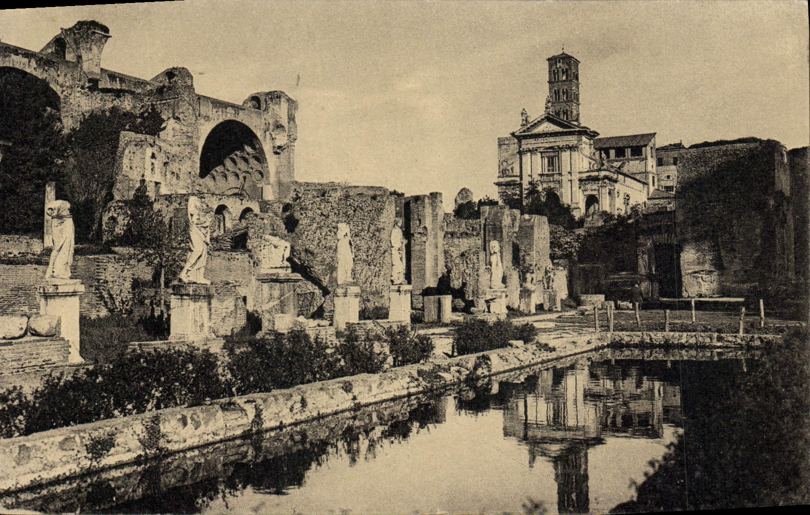 El romano de Roma Foro de la POSTAL de la VENDIMIA puso el delle Vestali