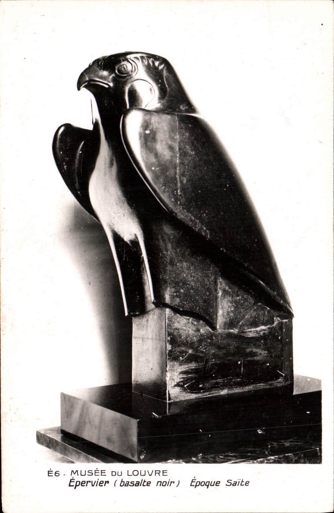 CPA Musee Du Louvre Epervier Epoque saite Rapace oiseau