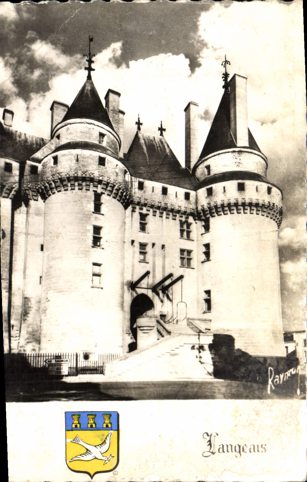 CPM Les Chateaux Du Val De Loire Langeais