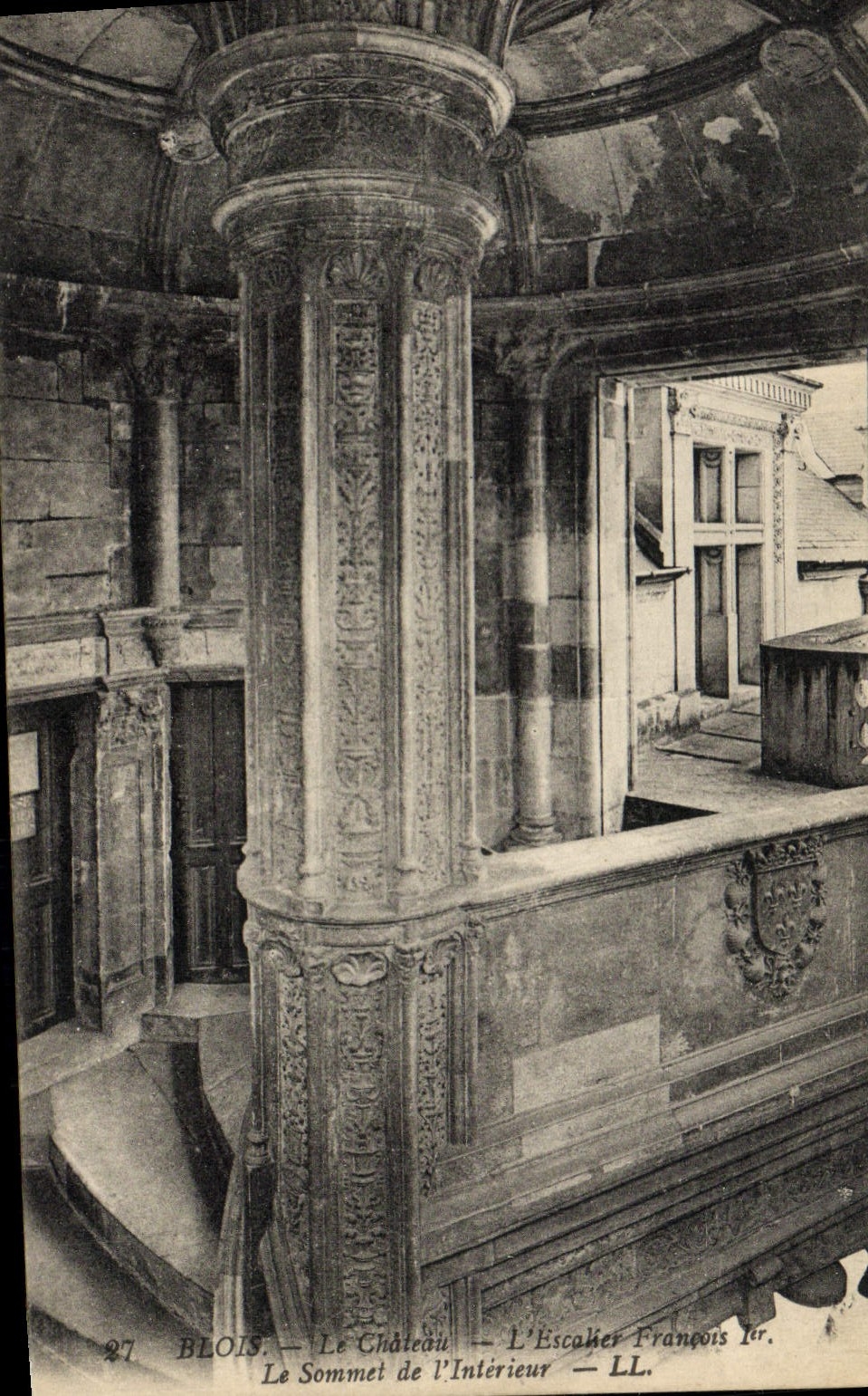 CPA Blois Le Chateau L'Escalier Francois 1er Le sommet de l'interieur