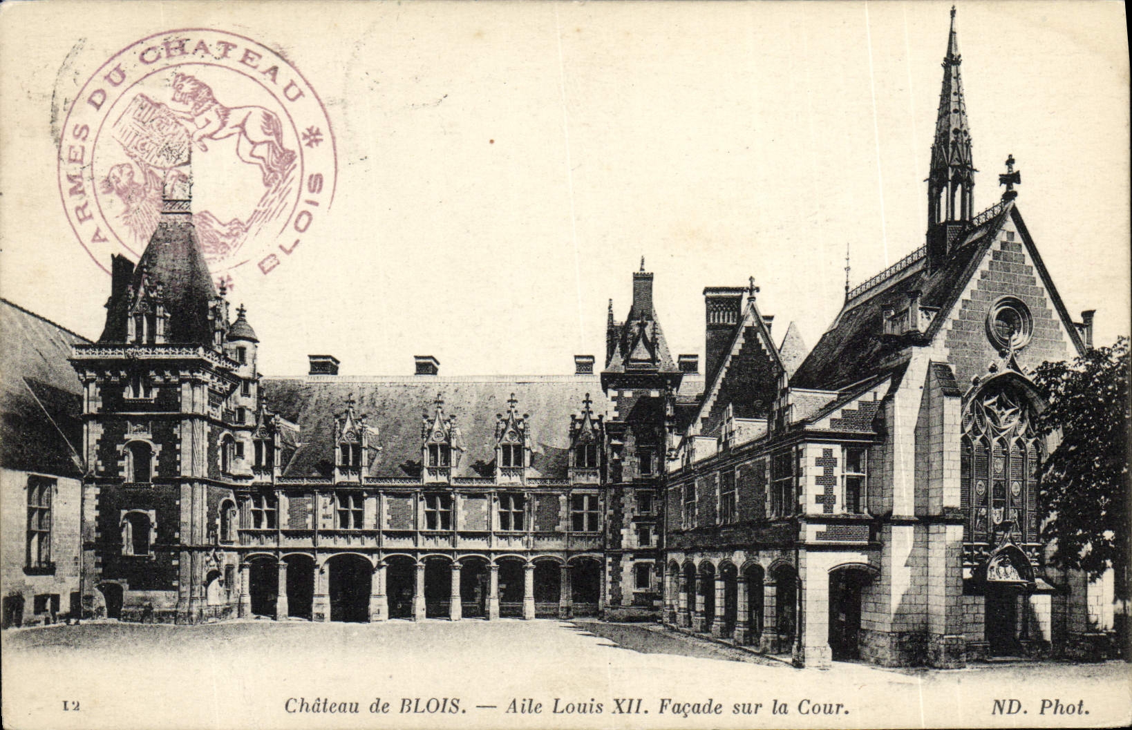 CPA Chateau de Blois Aile Louis XII Facade Sur la Cour