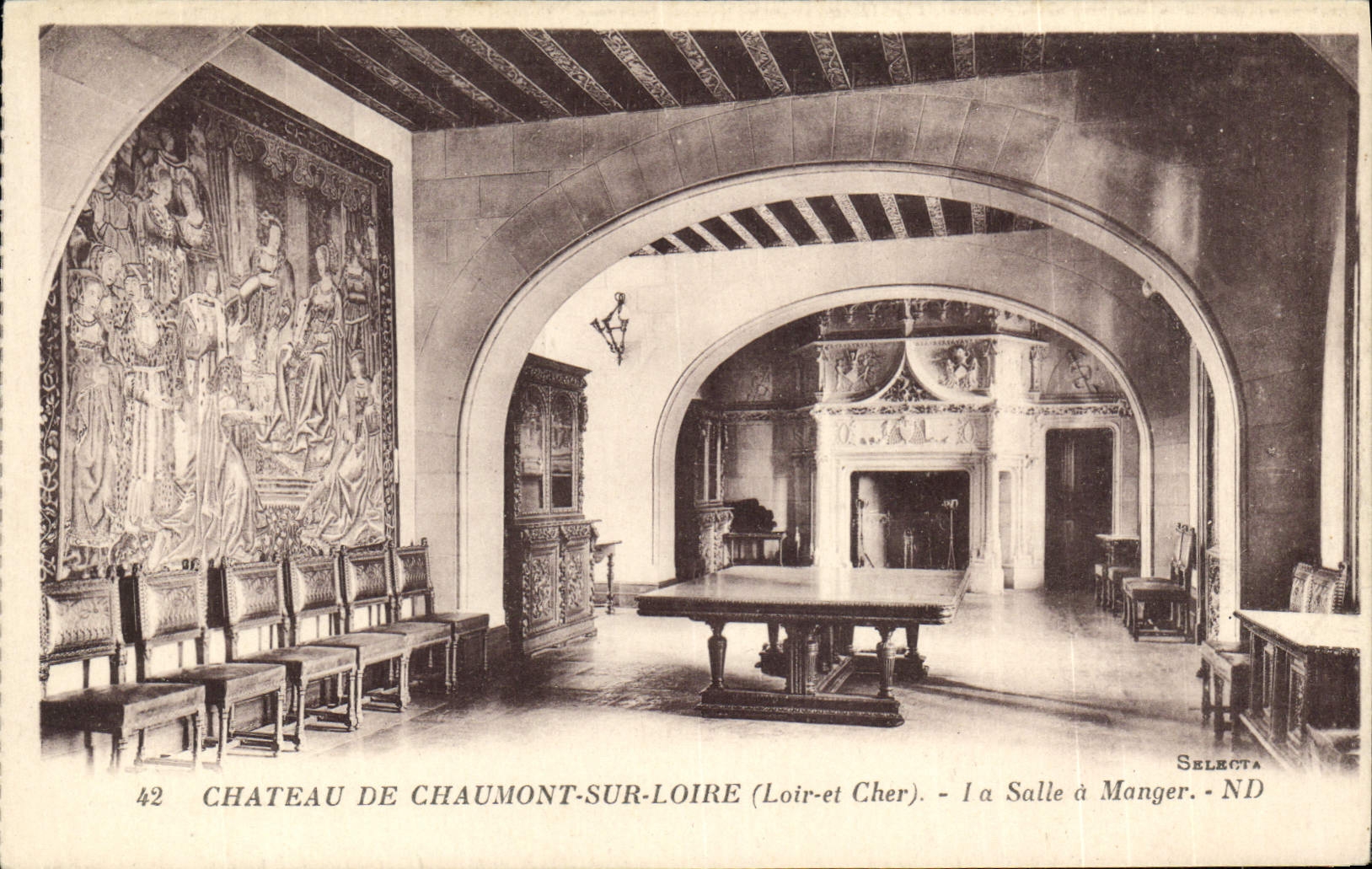 CPA Chaumont Sur Loire Le Chateau La salle a manger