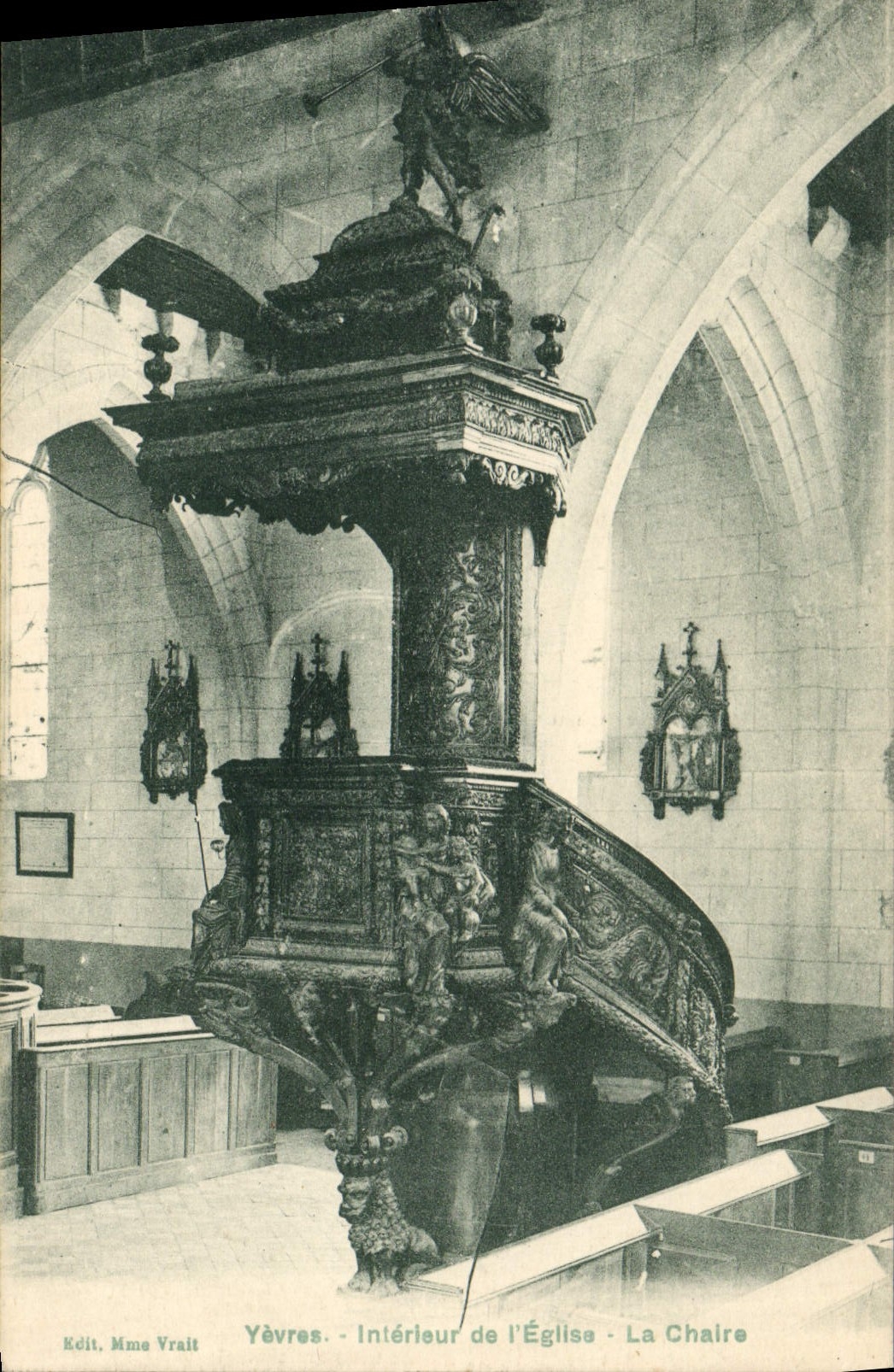 POSTAL Yevres interior de la VENDIMIA de la iglesia el púlpito