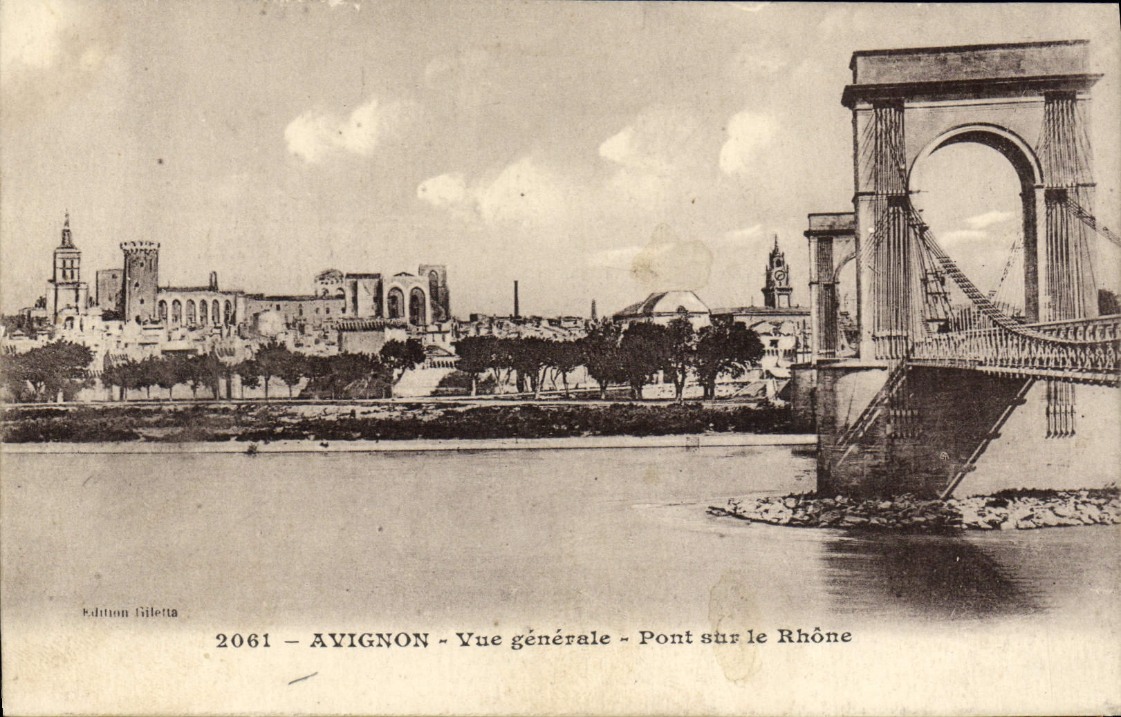 Puente de la opinión de Avignon de la POSTAL de la VENDIMIA en el Rhone