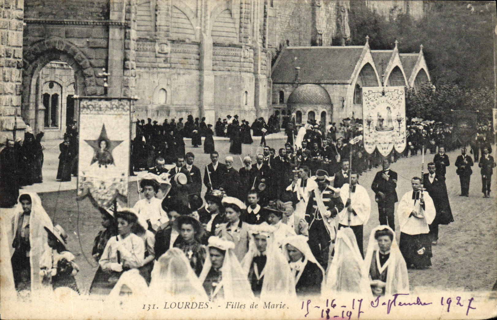 VINTAGE POSTCARD Heavy Girls of Matured