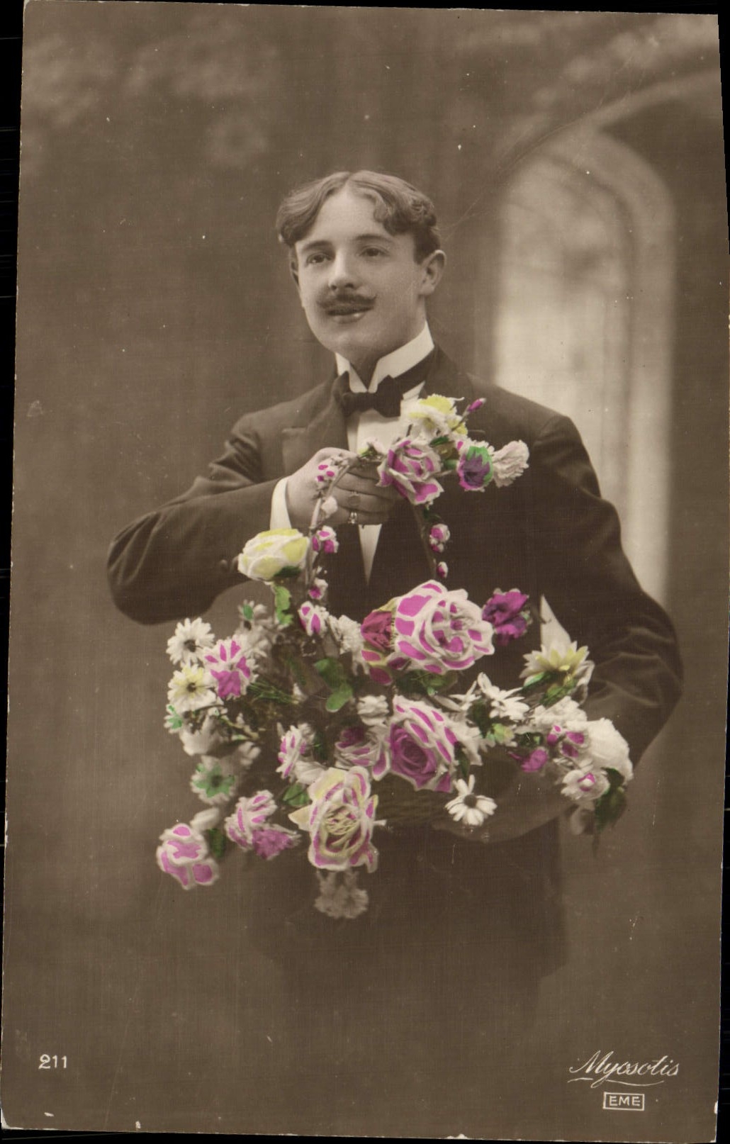 CPA Fantaisie Homme Fleurs