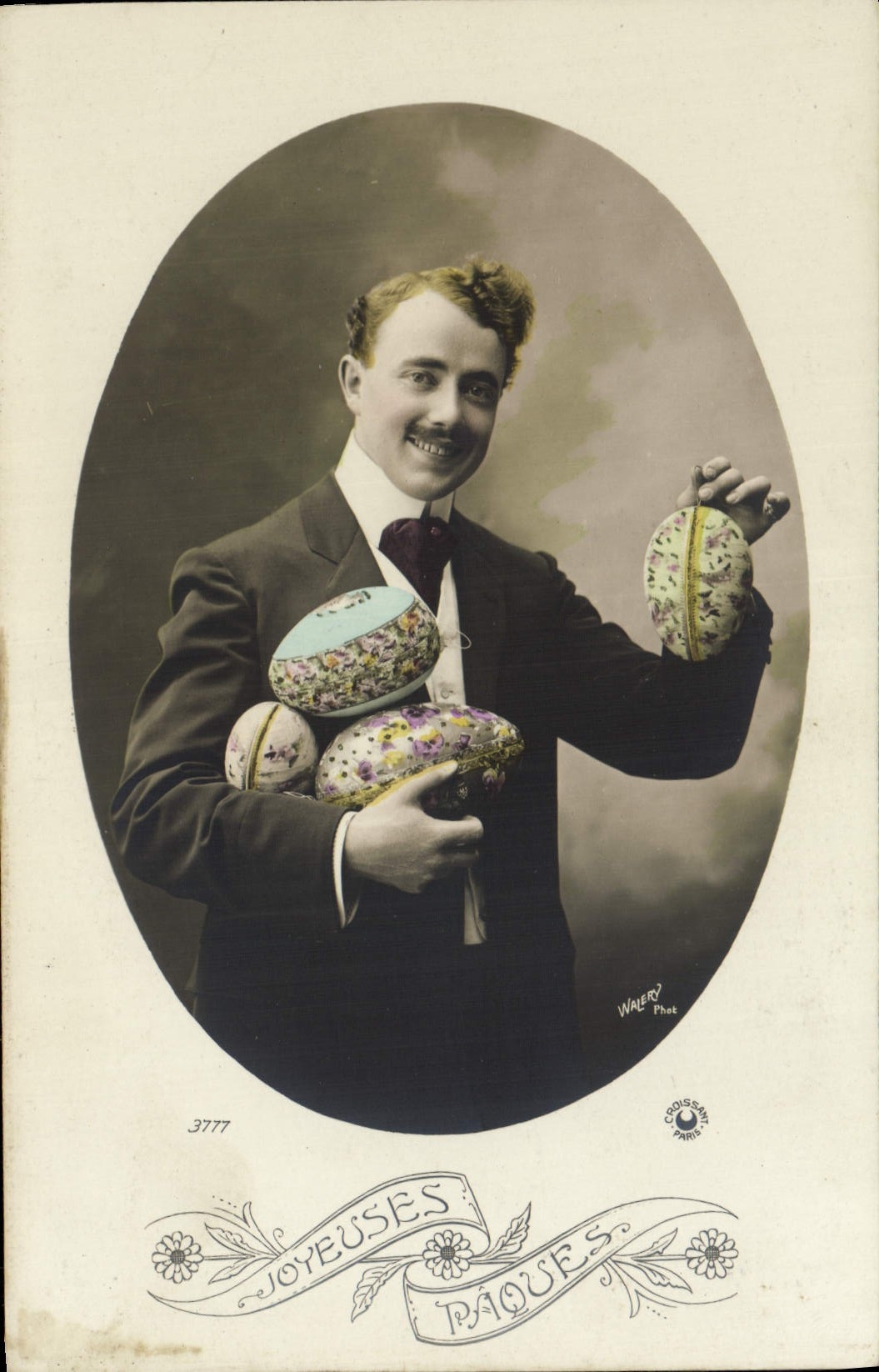 CPA Fantaisie homme oeufs Paques 