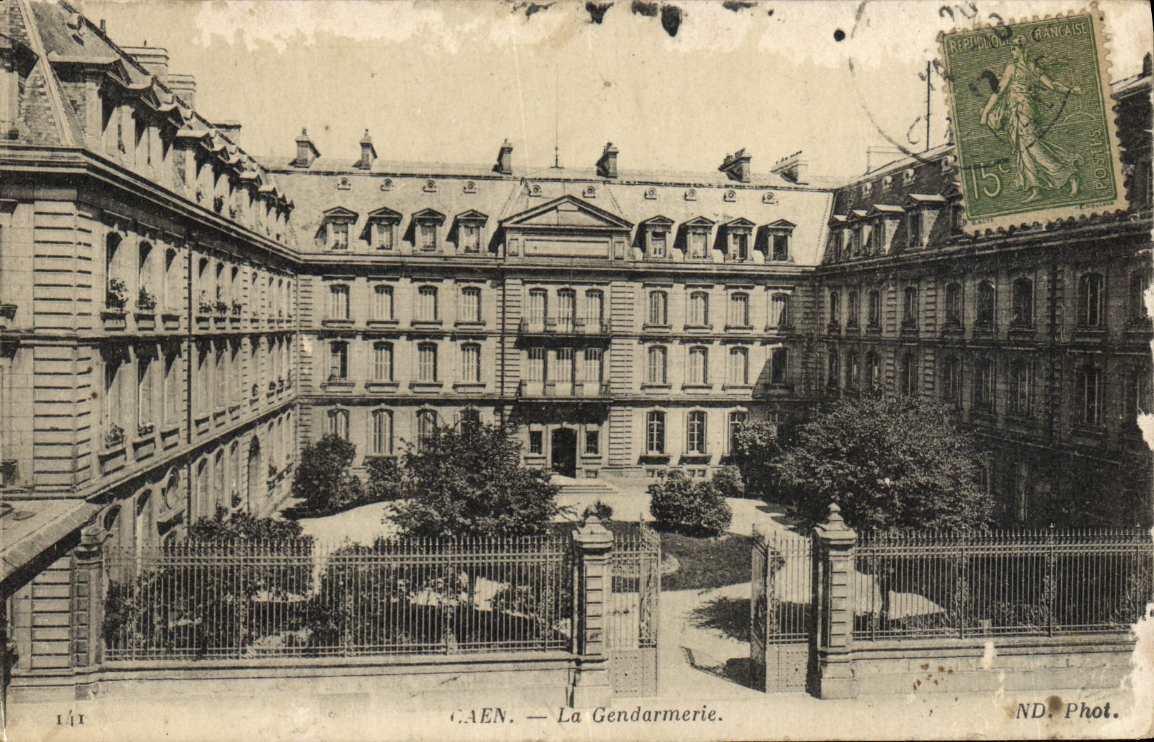 CPA Caen La gendarmerie