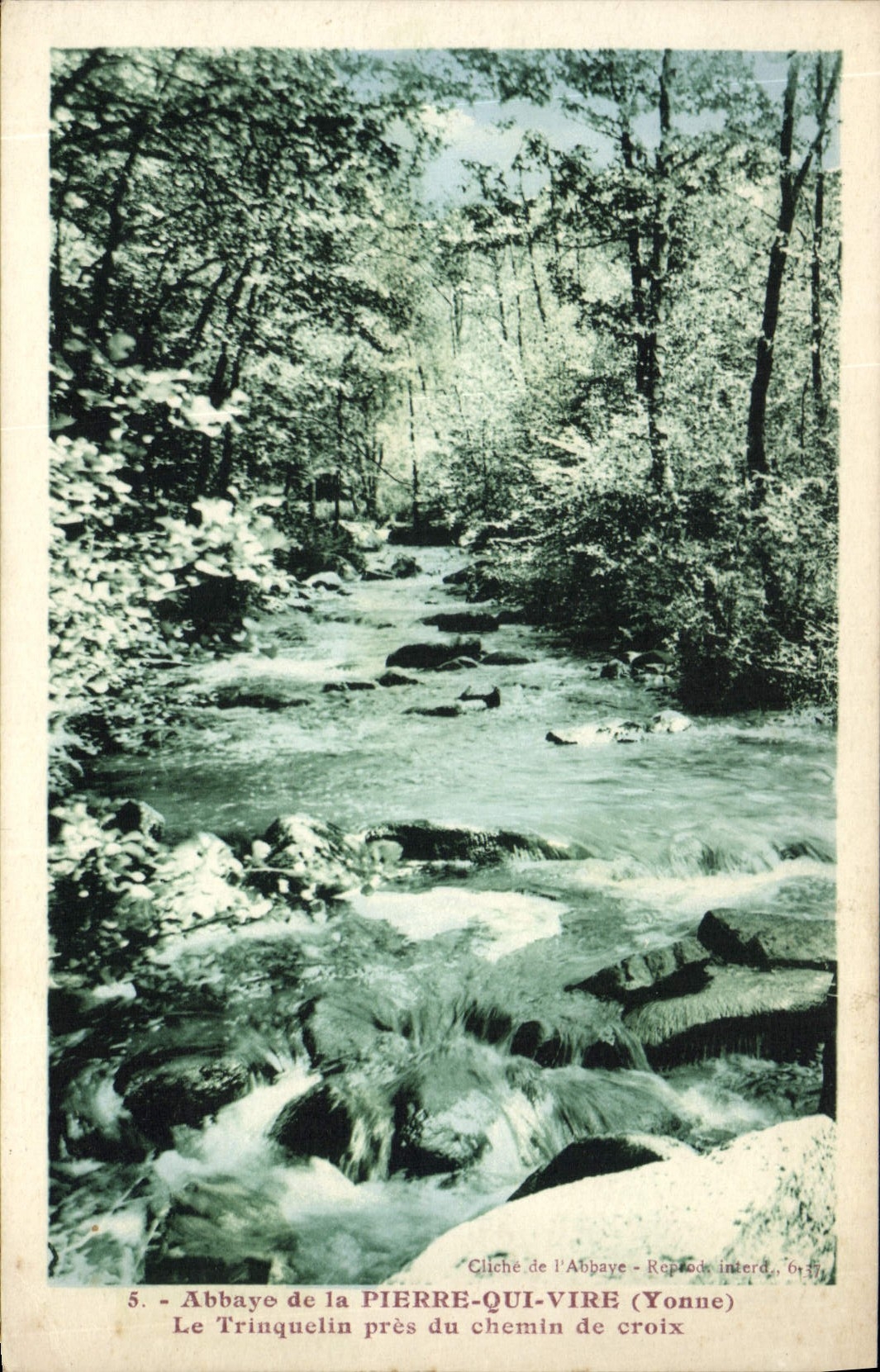 Abadía de la POSTAL de la VENDIMIA de Pedro que transfiere Trinquelin cerca de la manera de cruz