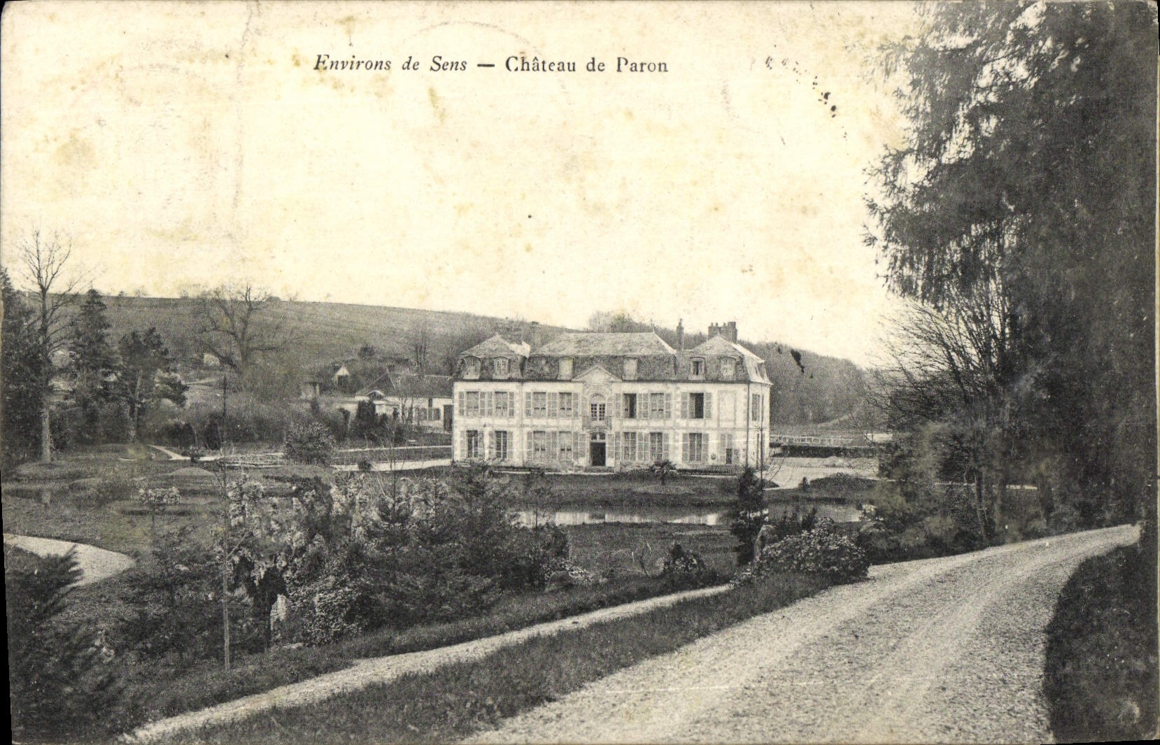 VINTAGE POSTCARD Surroundings of Sens Castle of Paron