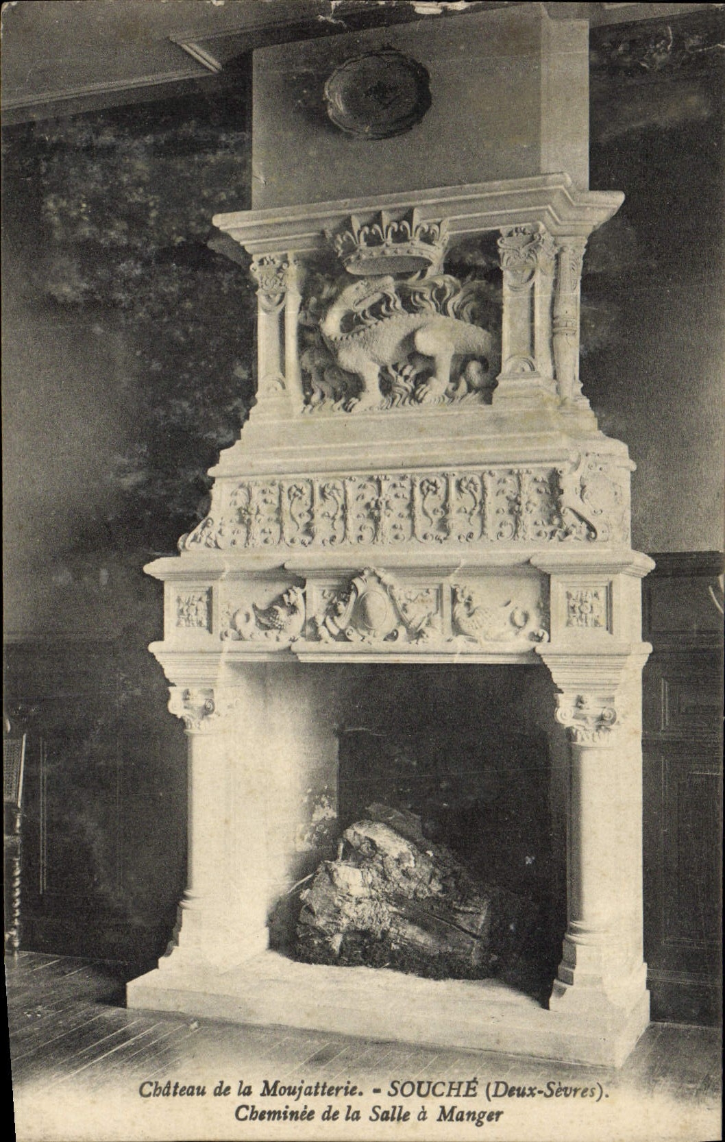 VINTAGE POSTCARD Castle of Moujatterie Stock Chimney of dining room