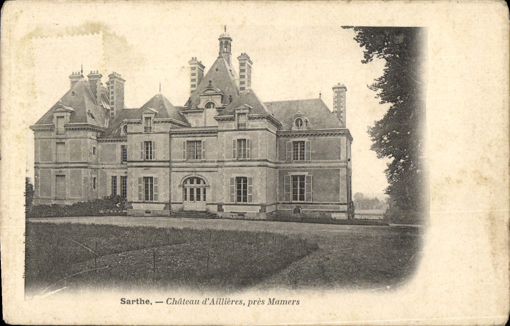 VINTAGE POSTCARD Castle of Aillieres close Mamers