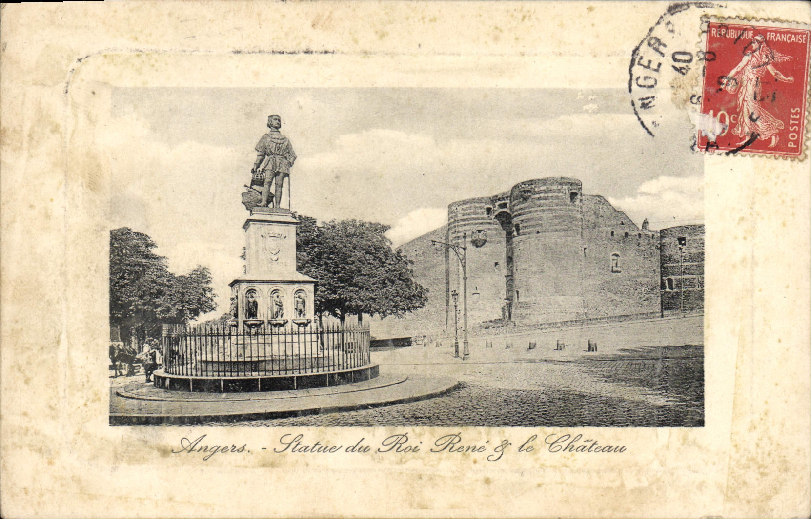 La POSTAL de la VENDIMIA encoleriza reglas de rey Rene y el castillo